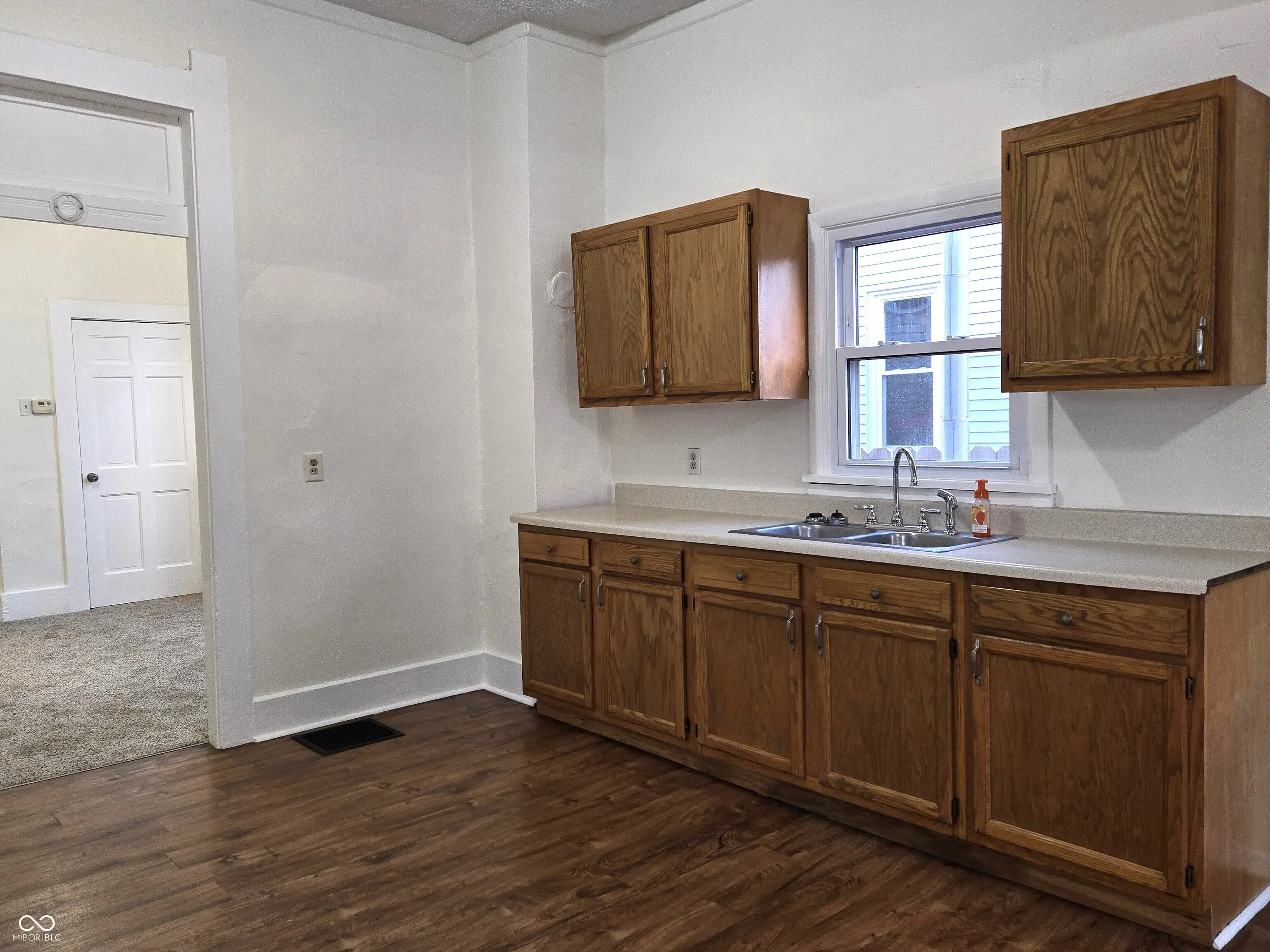 110 N Hamilton Street MLS 22062120 No Subdivision photo 1
