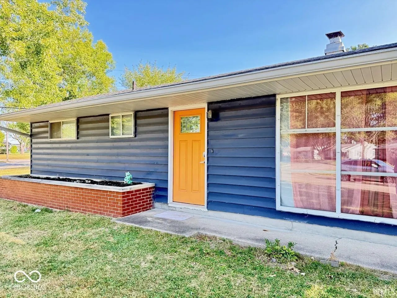 1401 W Glenn Ellyn Drive, Muncie