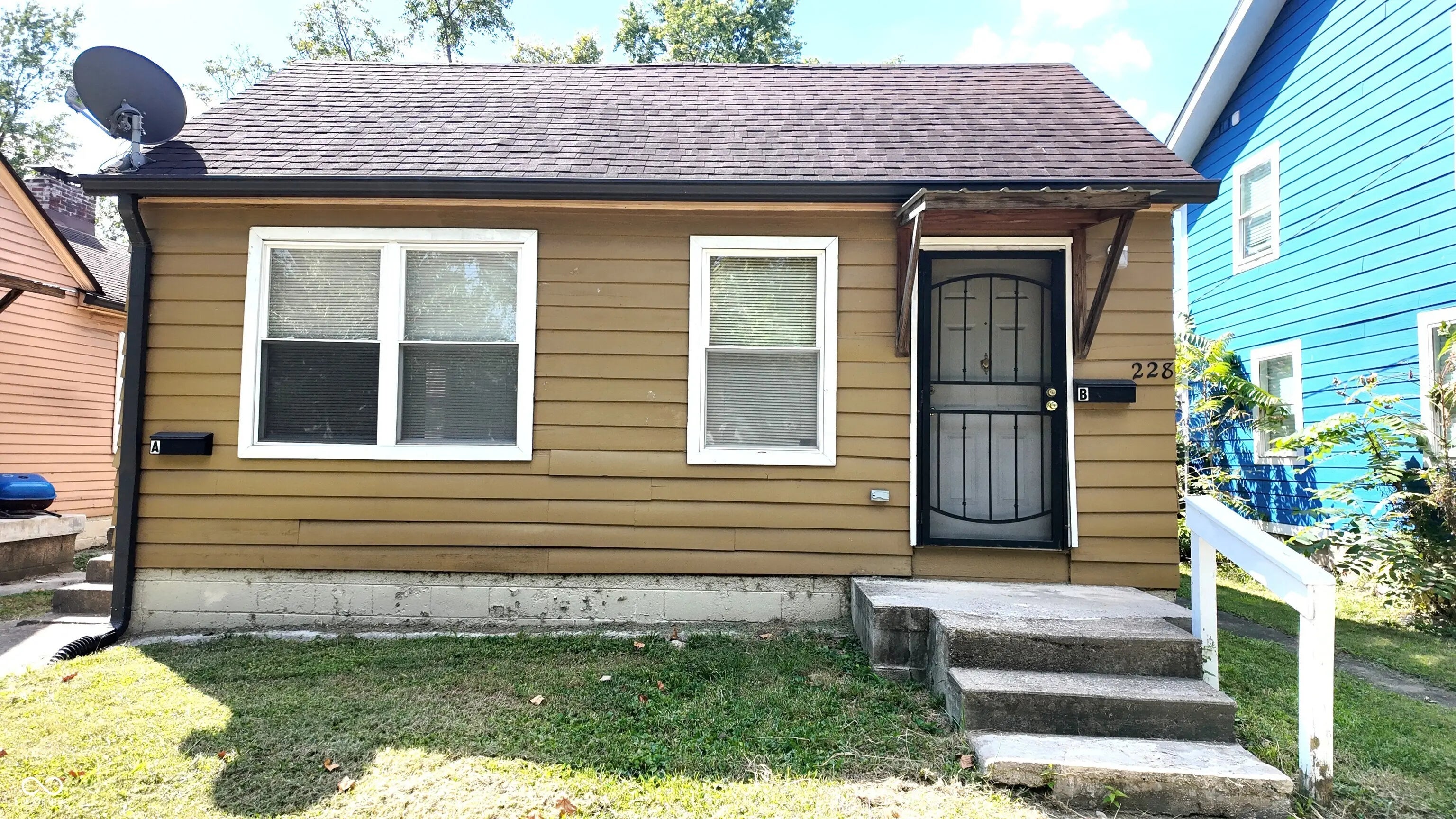 228 N Tacoma Avenue, Indianapolis