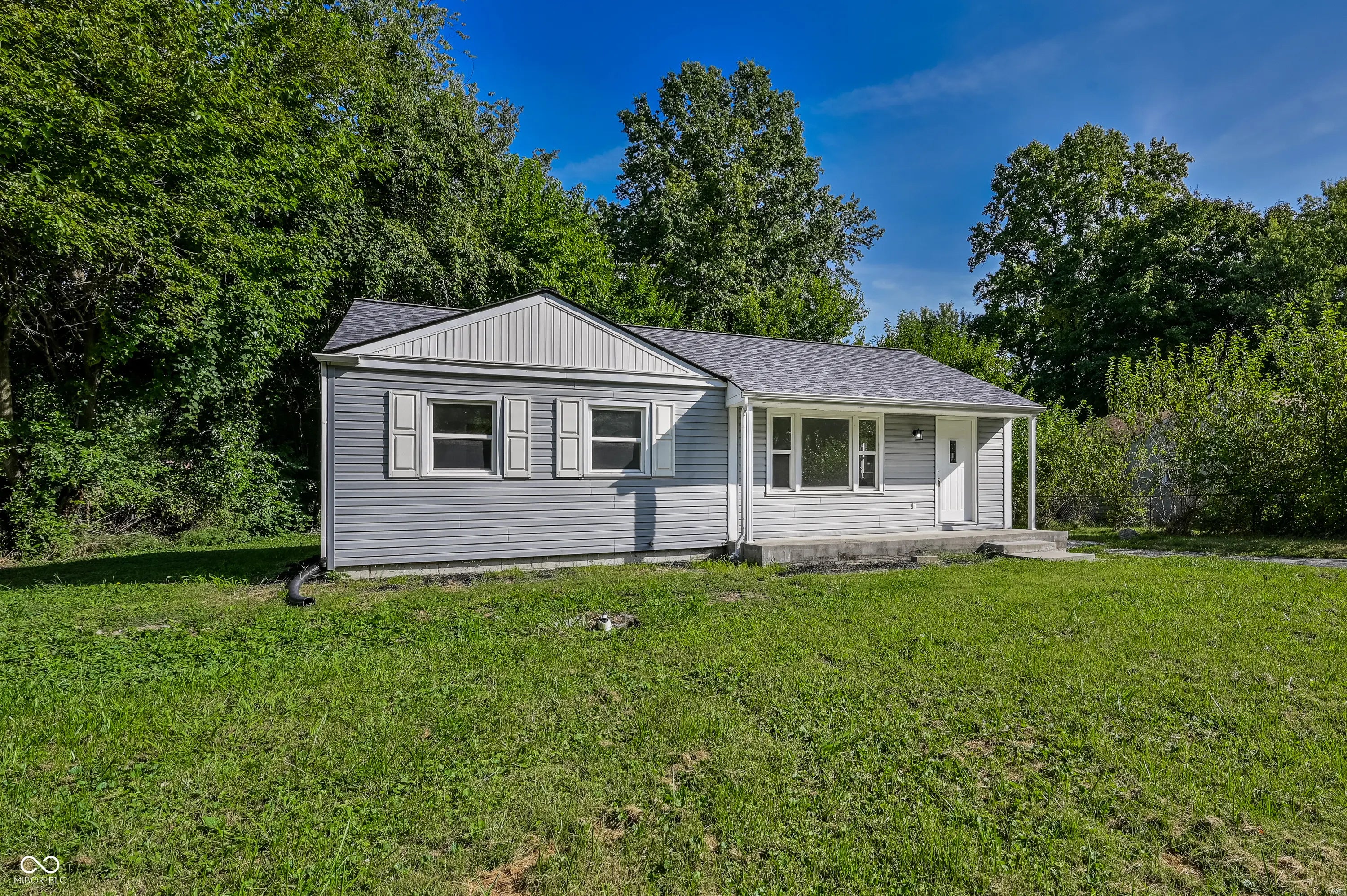2002 Mayfair Drive, Indianapolis