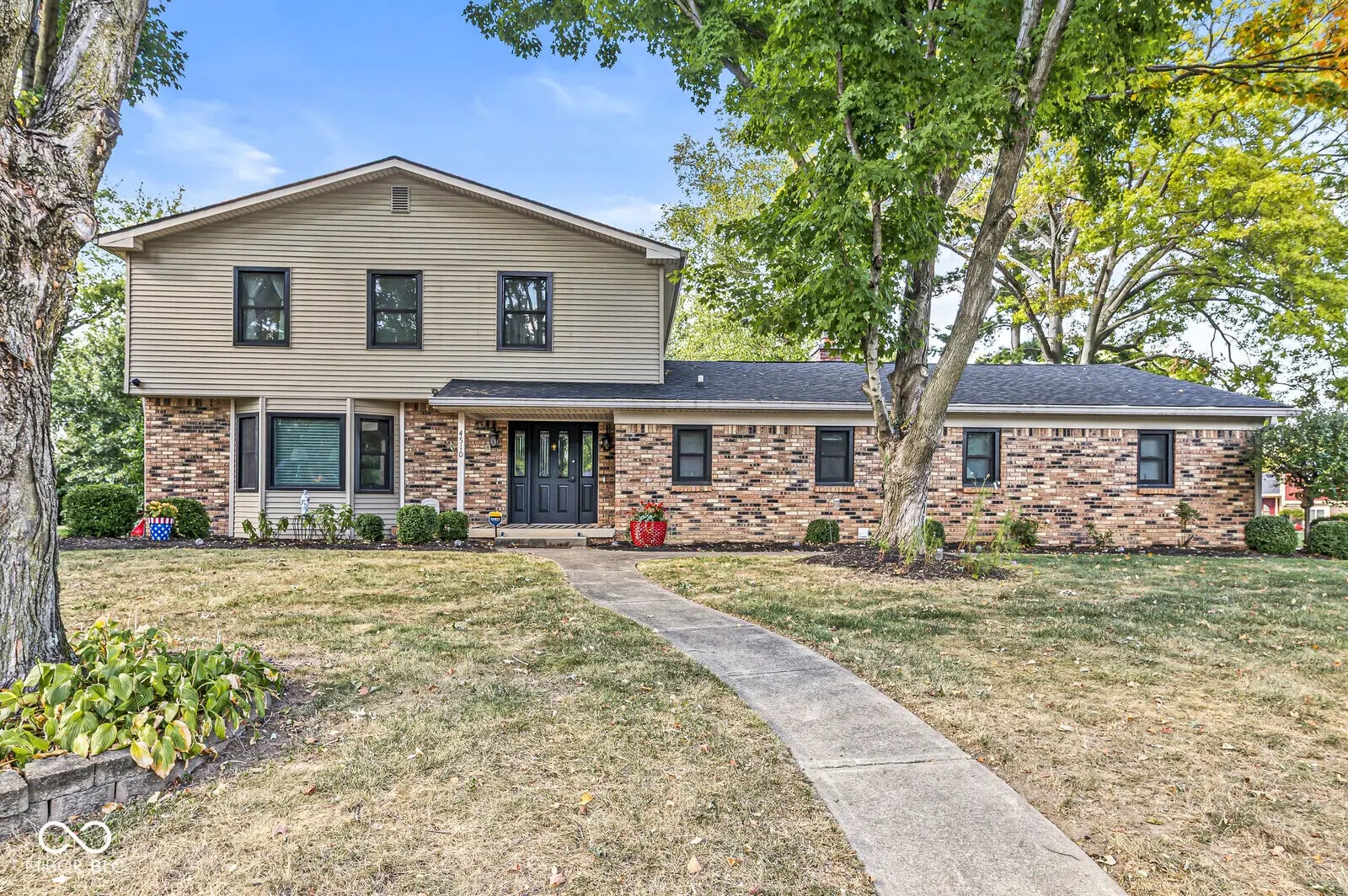 4510 Somerset Way S, Carmel