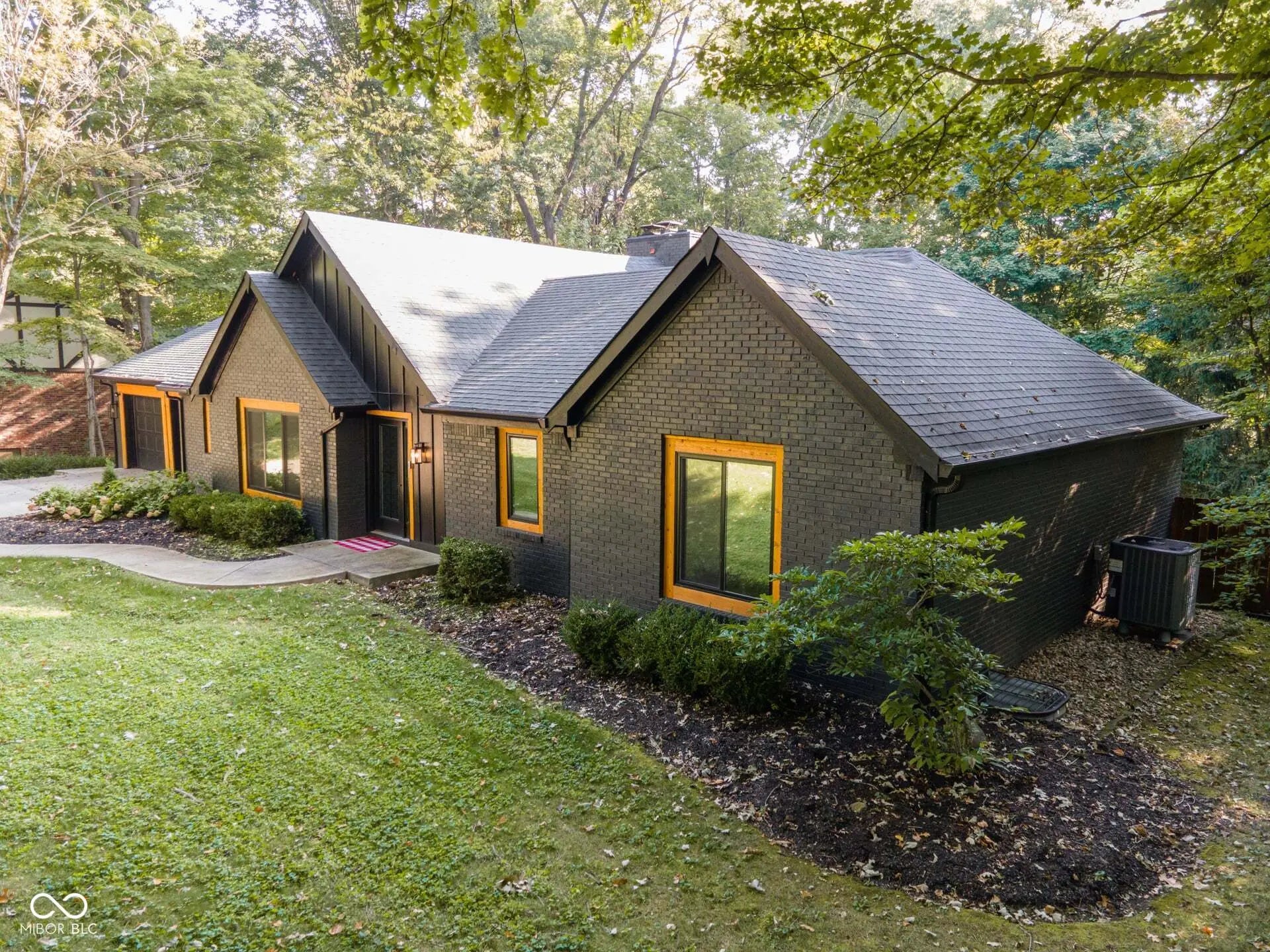 Photo of 6093 Tremont Boulevard Bargersville, IN 46106