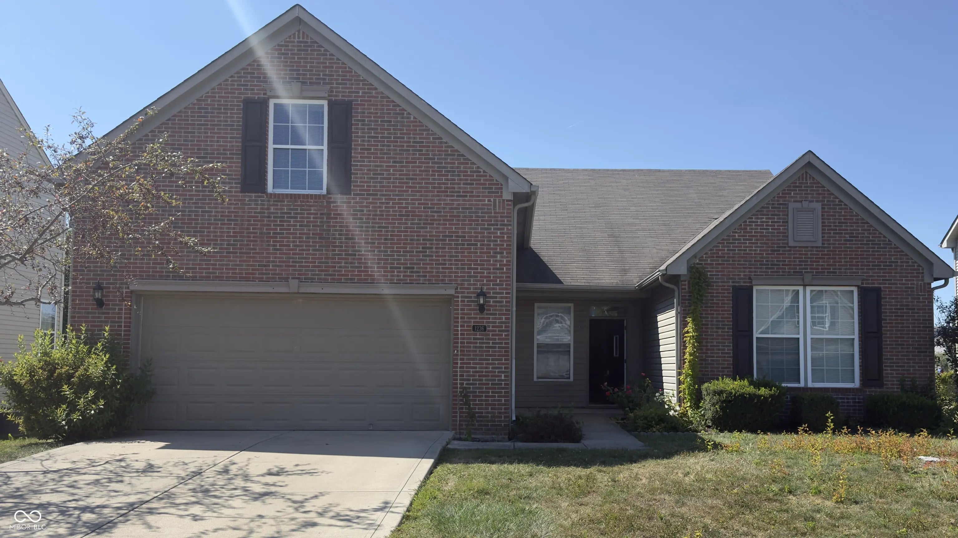 1236 Wolf Run Way, Greenwood