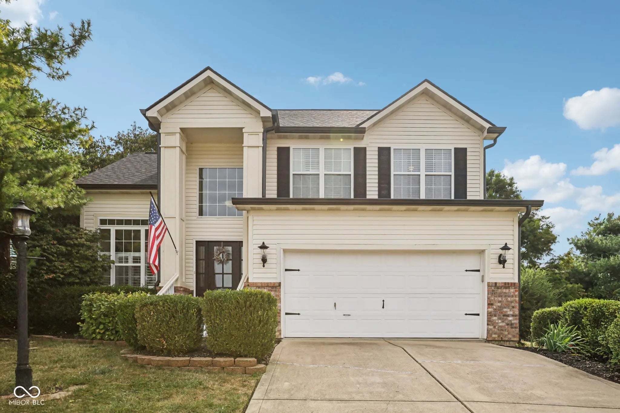 Photo of 11517 Moss Rock Court Fishers, IN 46037