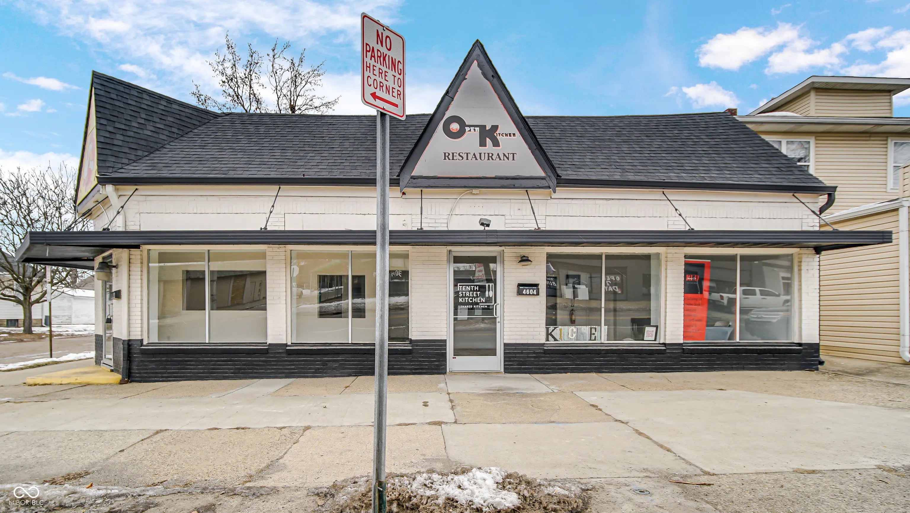 4602 E 10th Street, Indianapolis