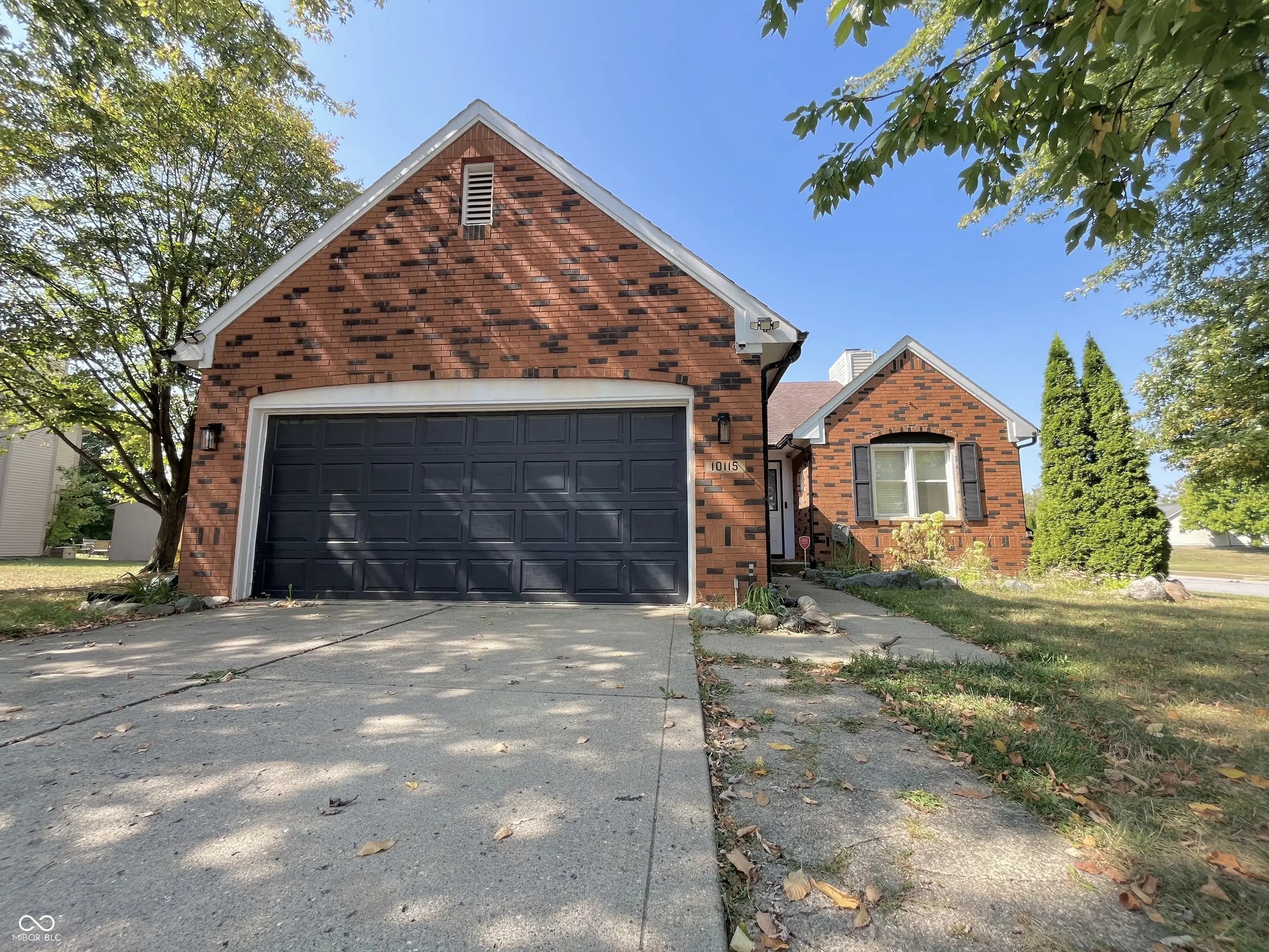 Photo of 10115 Park Ridge Drive Indianapolis, IN 46229