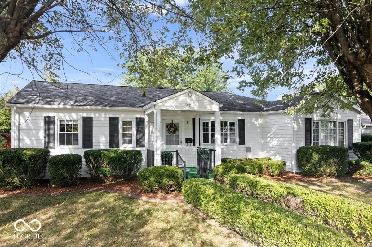 Photo of 921 N Willow Street Rushville, IN 46173