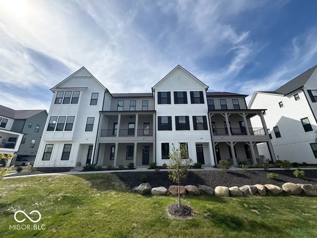 Photo of 831 Ashdown Lane Carmel, IN 46032