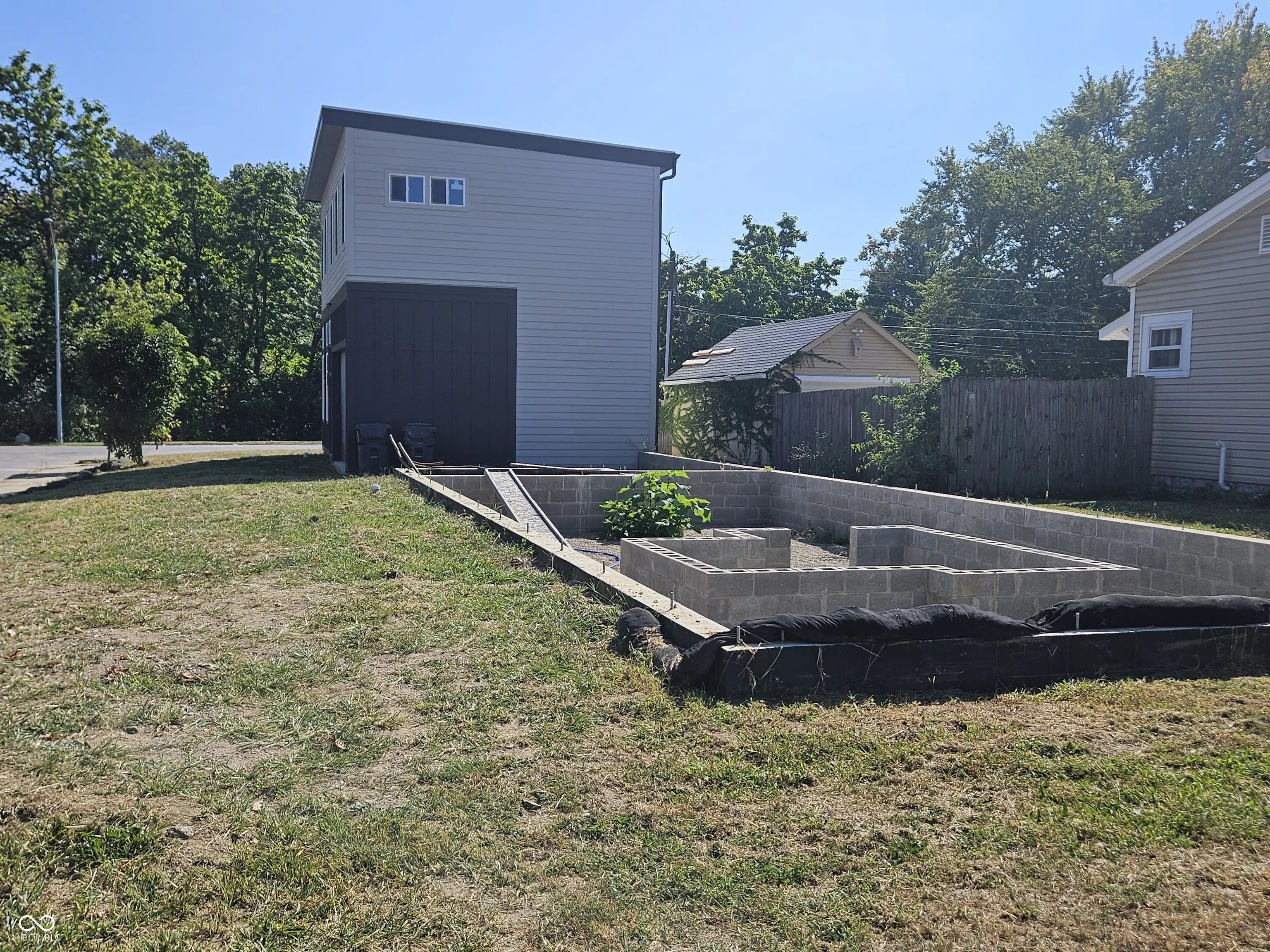 Photo of 965 E Minnesota Street Indianapolis, IN 46203