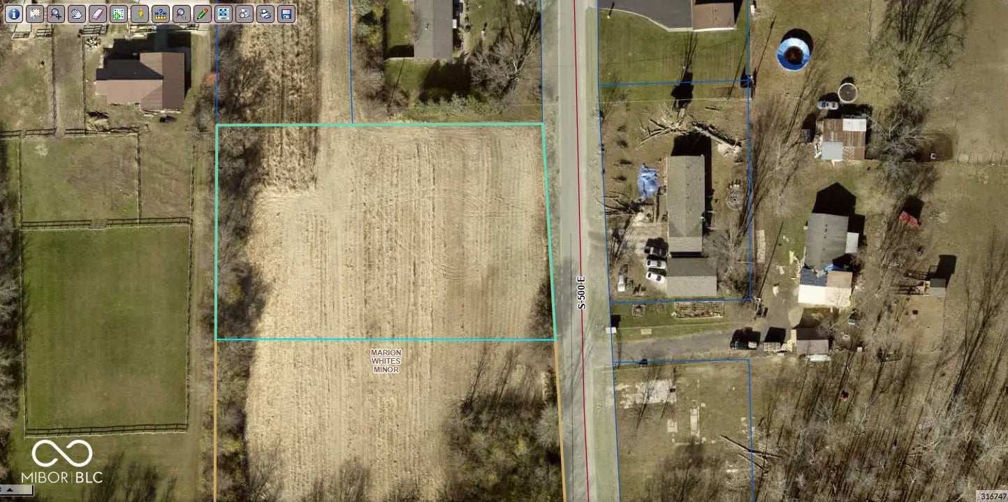 Photo of 90 S 500 E Greenfield, IN 46140