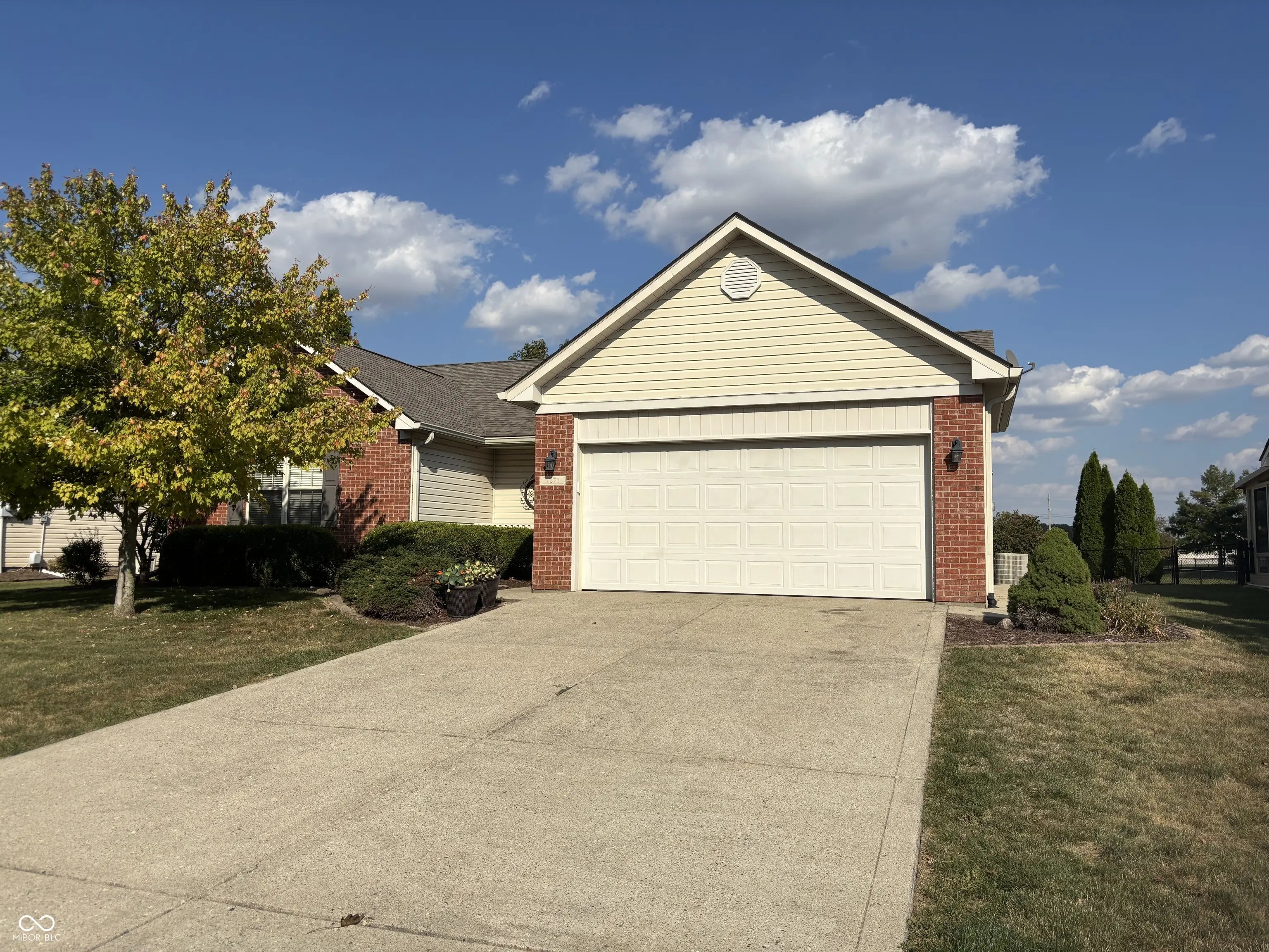 1271 Magnolia Drive, Greenfield