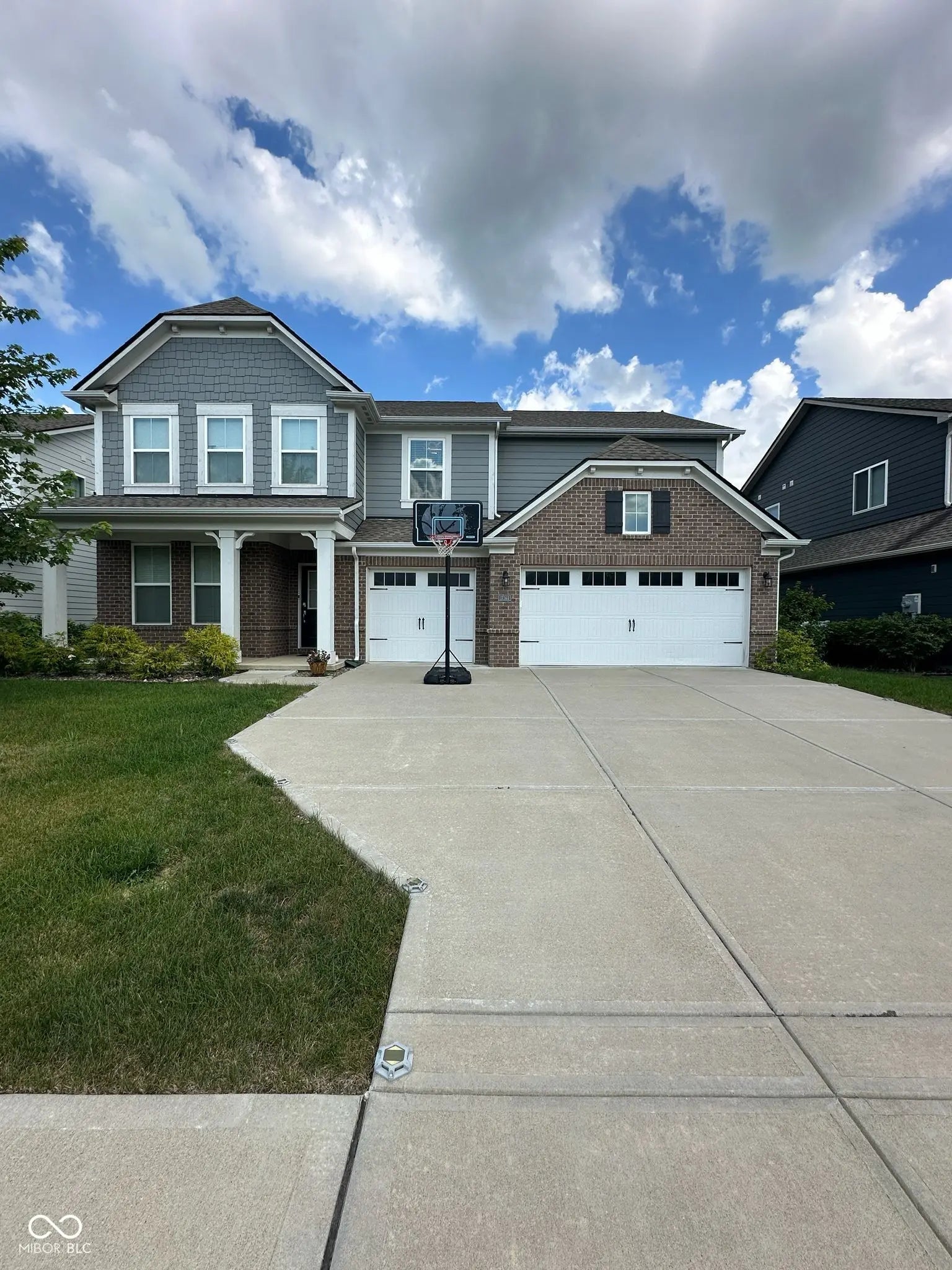 17364 Americana Crossing, Noblesville