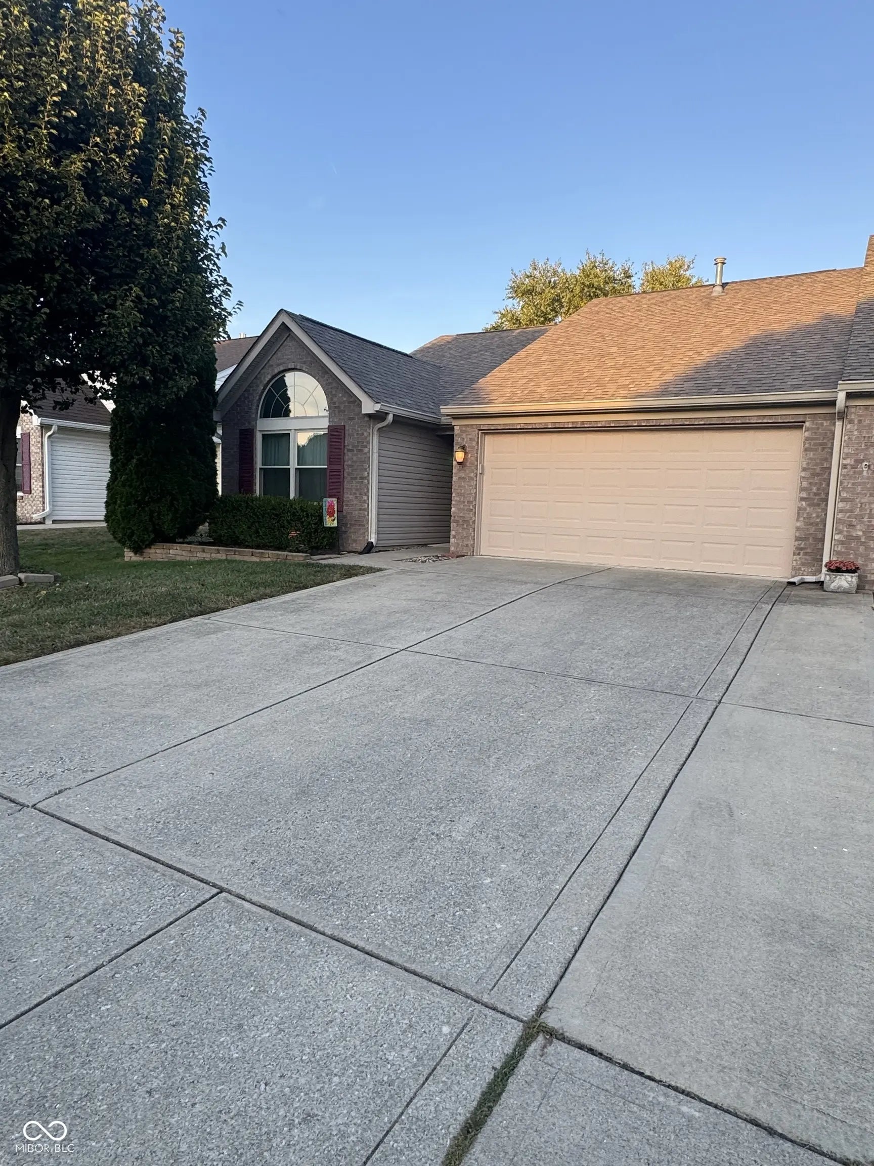 Photo of 2839 Cadogan Drive Greenwood, IN 46143
