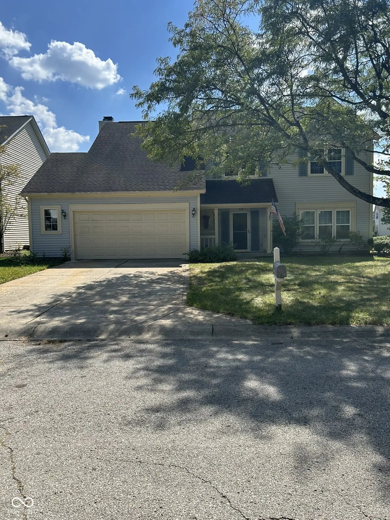 8603 Kruggle Court, Indianapolis