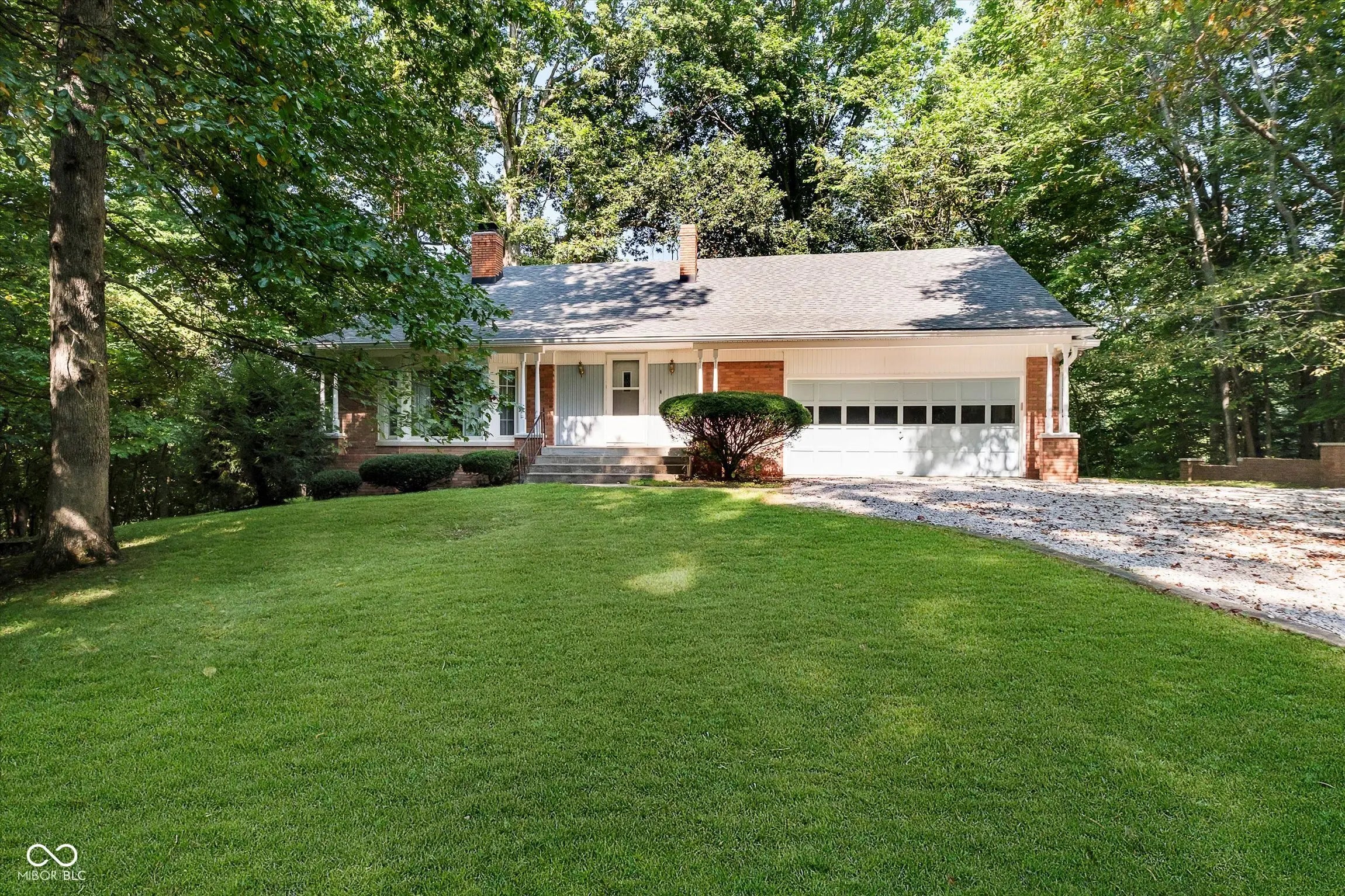 1701 E Woodcrest Drive S, Martinsville