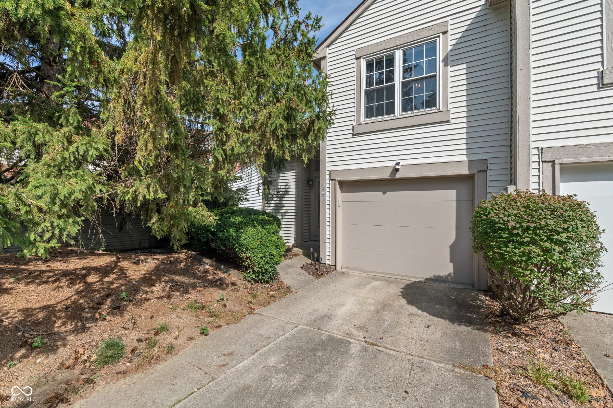 Photo of 9593 Bay Vista West Drive Indianapolis, IN 46250