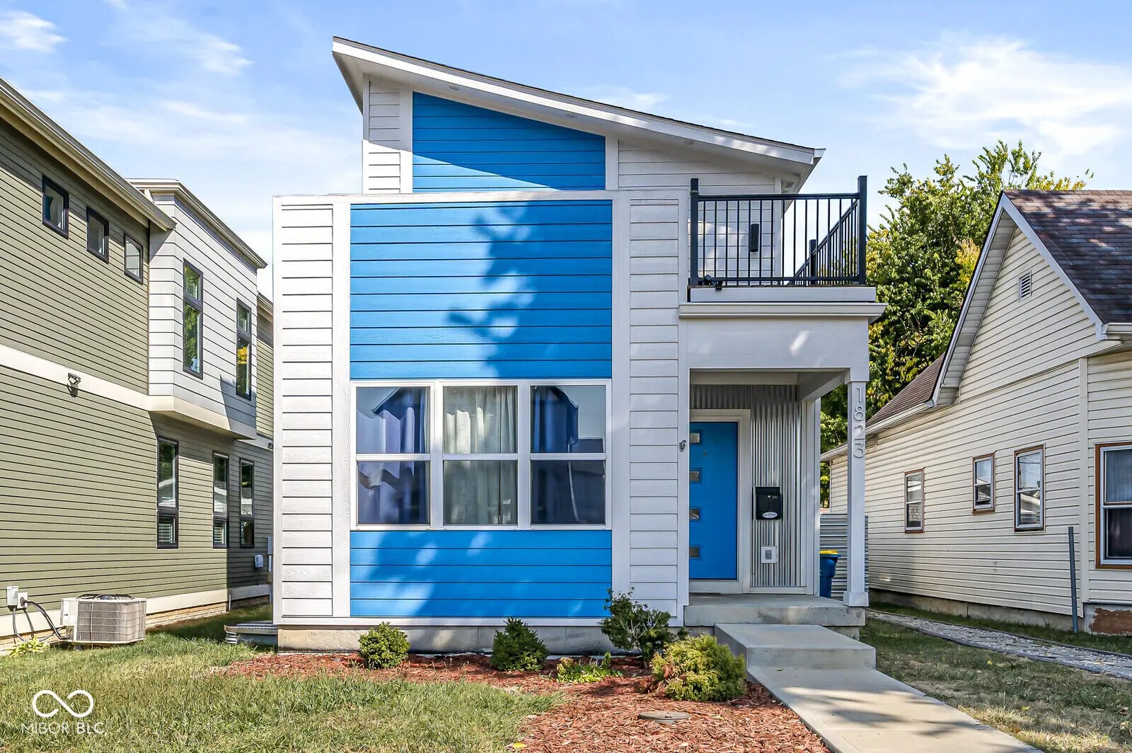 1823 Carrollton Avenue, Indianapolis