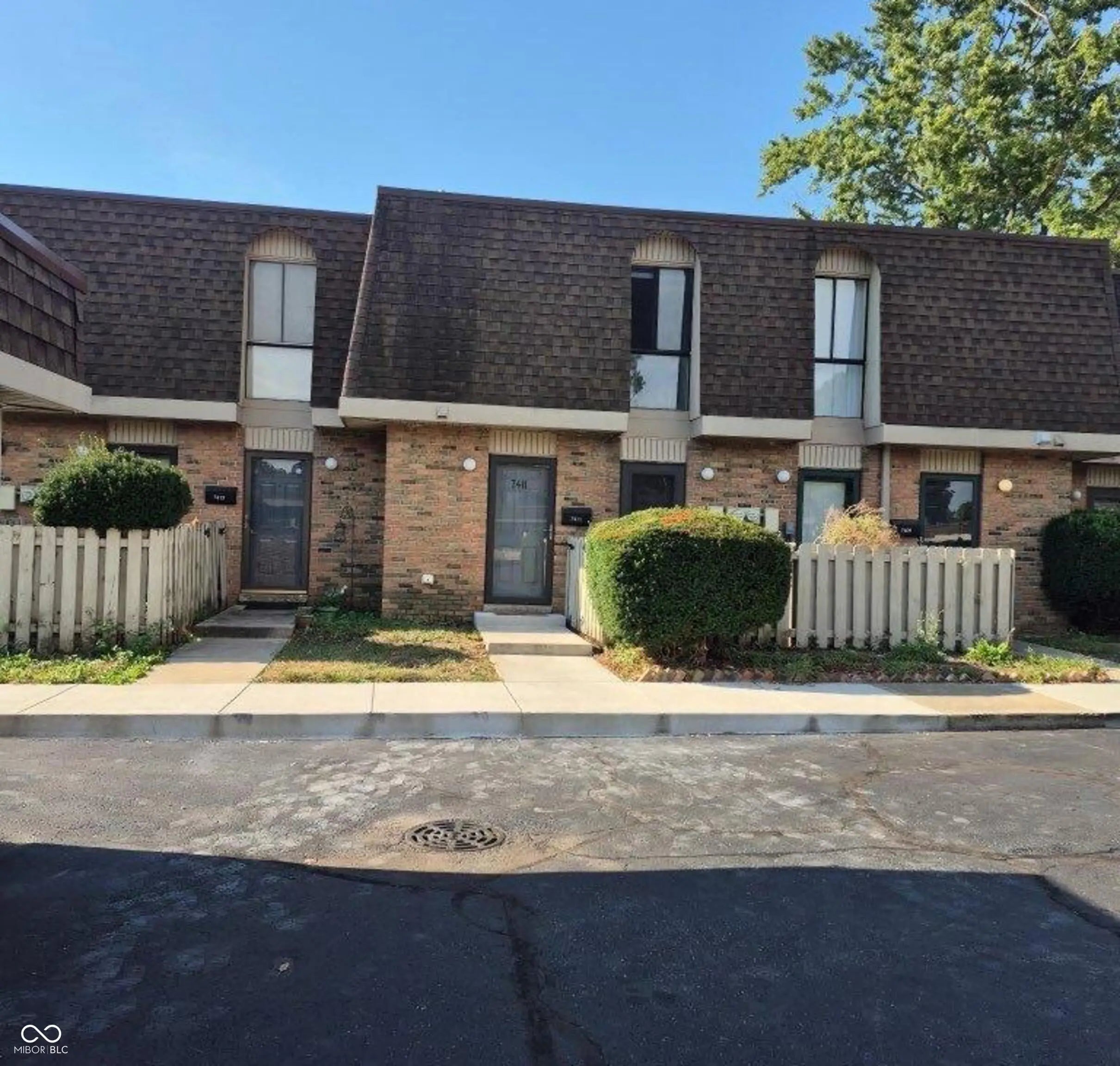 7411 Country Brook Drive, Indianapolis