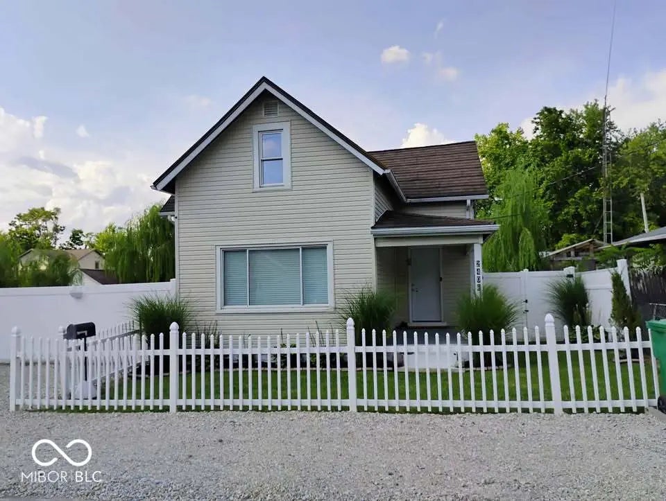2406 C Avenue, New Castle