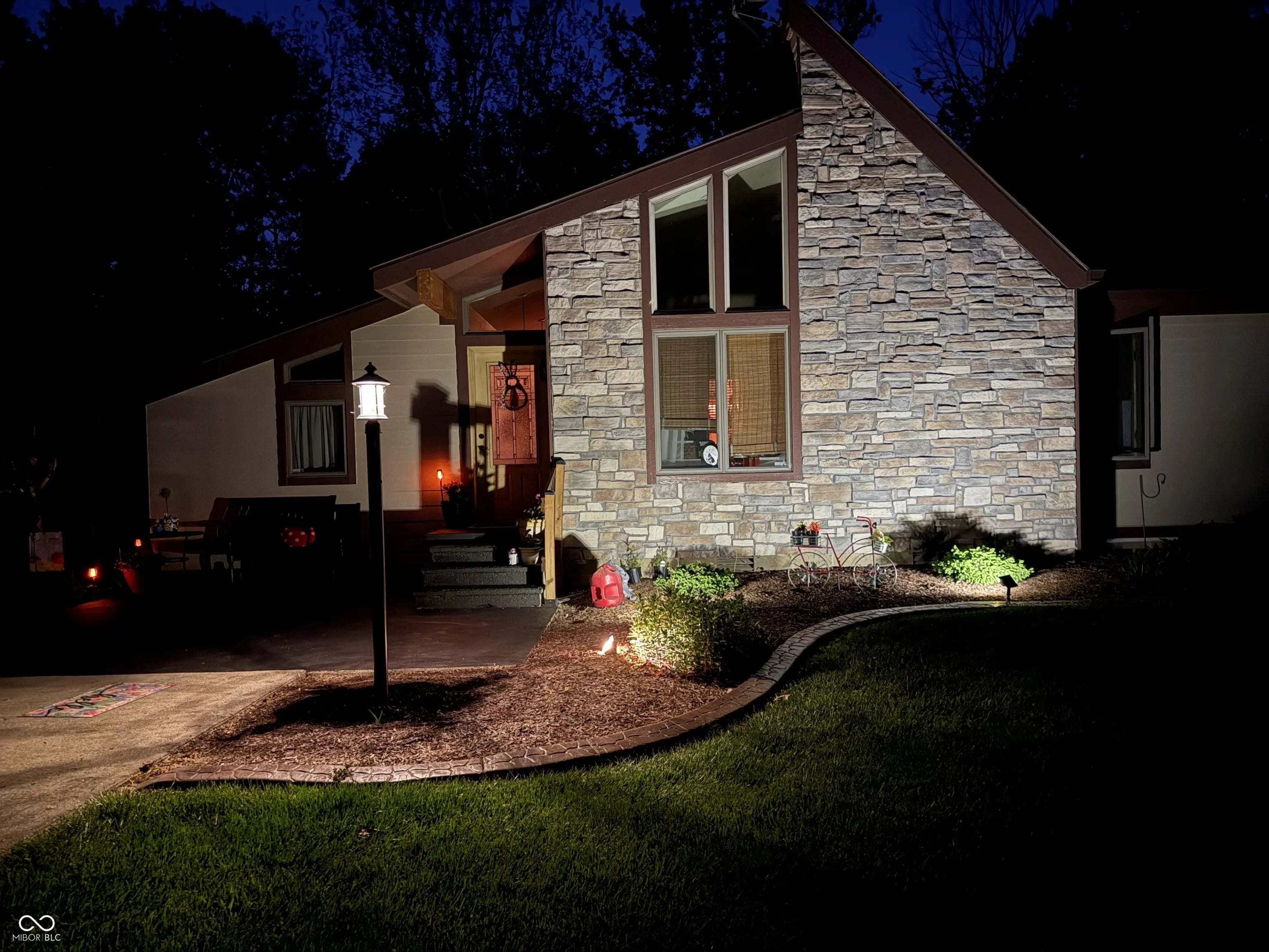 Photo of 2005 E Poplarwood Court Rockville, IN 47872