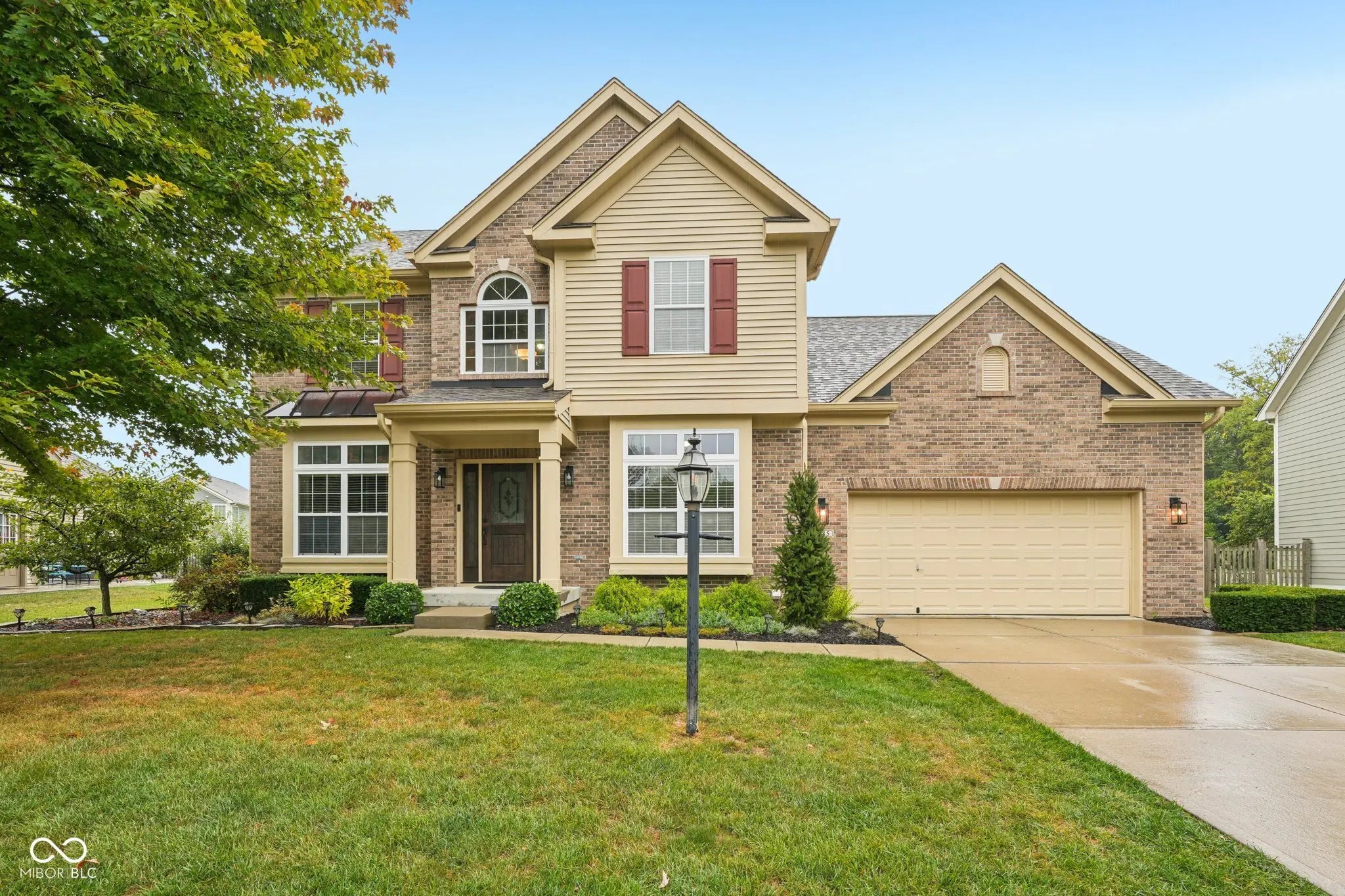 5985 Pine Bluff Drive, Avon