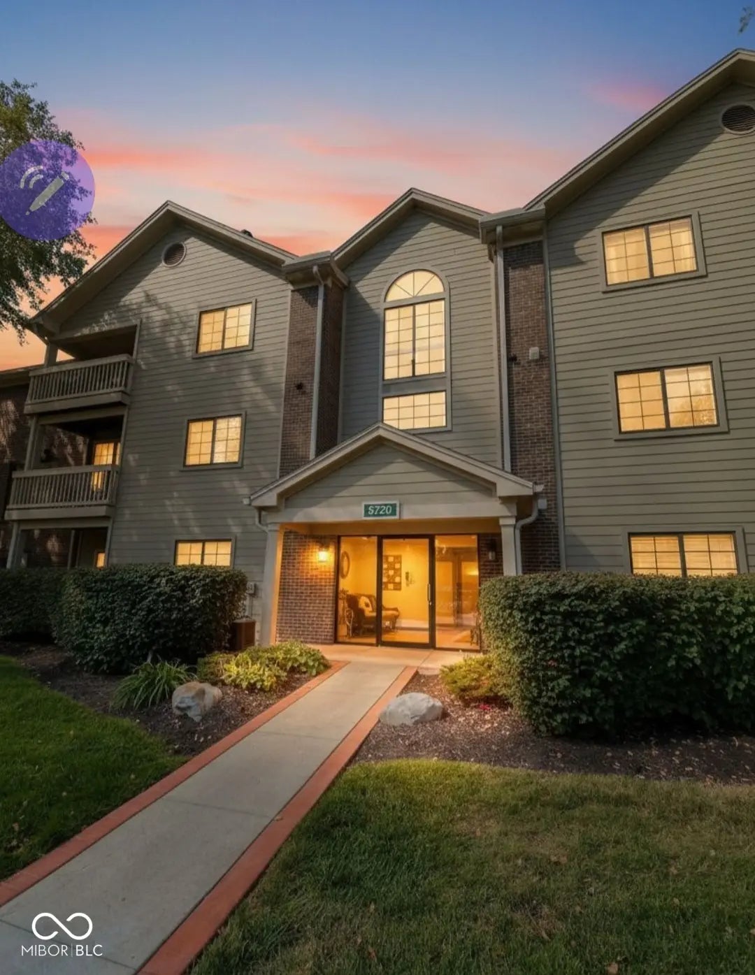 8720 Yardley Court 205, Indianapolis