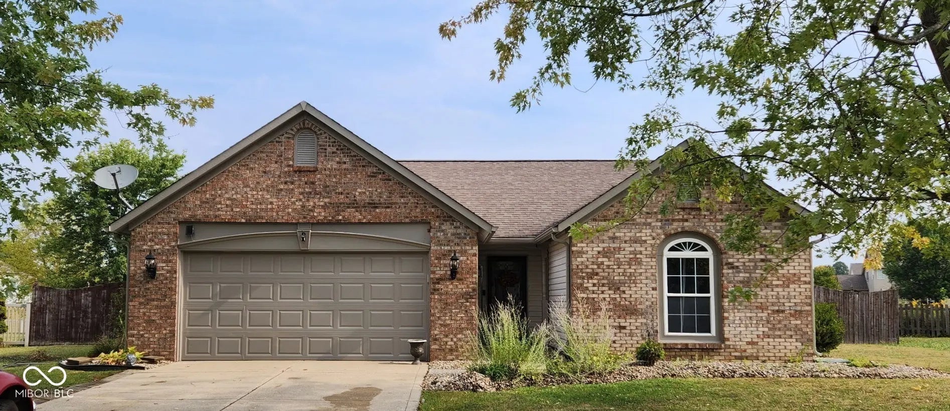 1189 Kinross Drive, Avon