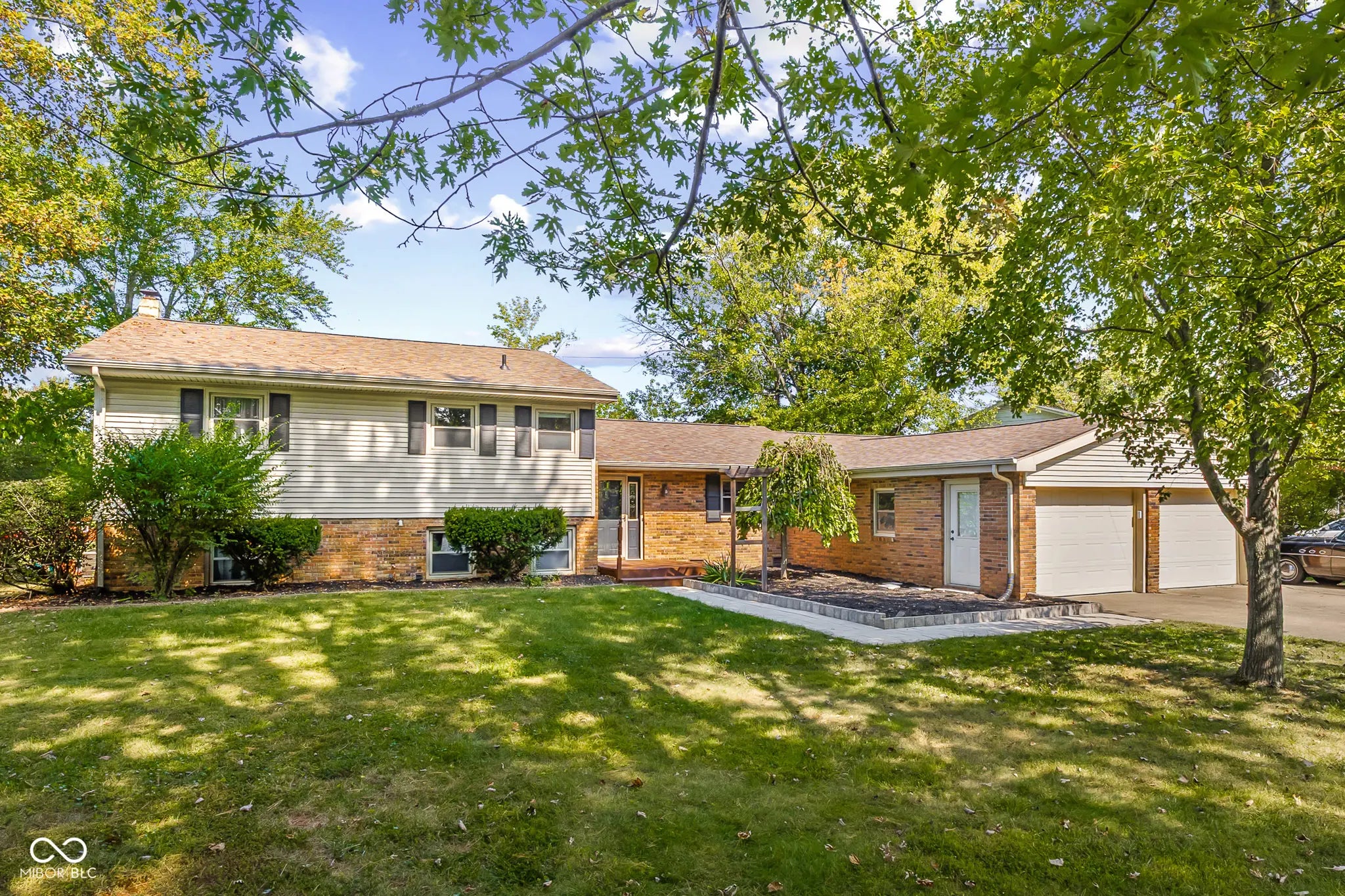 3736 W South Wood Lake Drive, Columbus