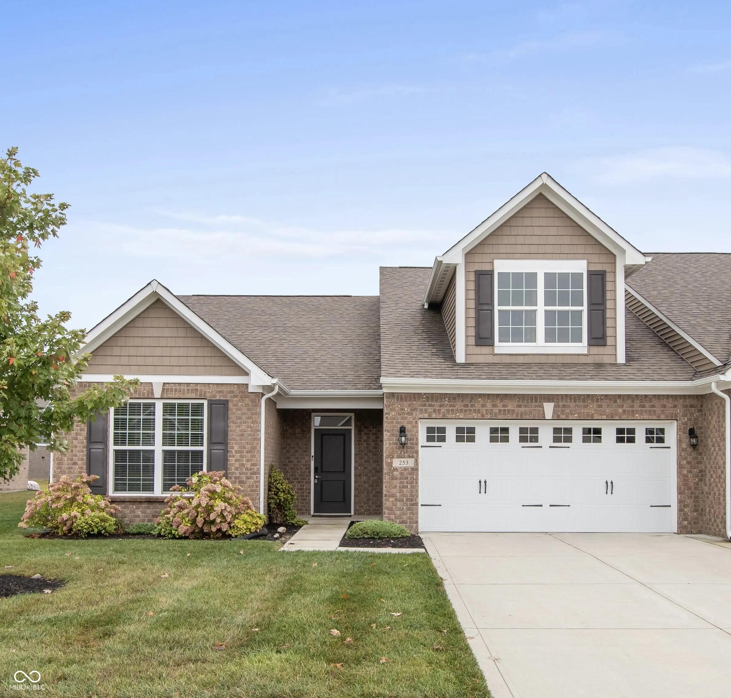 253 Darrough Drive, Greenwood