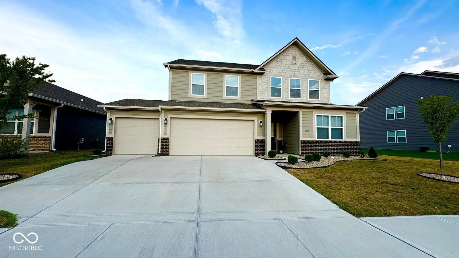 2079 Dixon Creek Drive, Whitestown