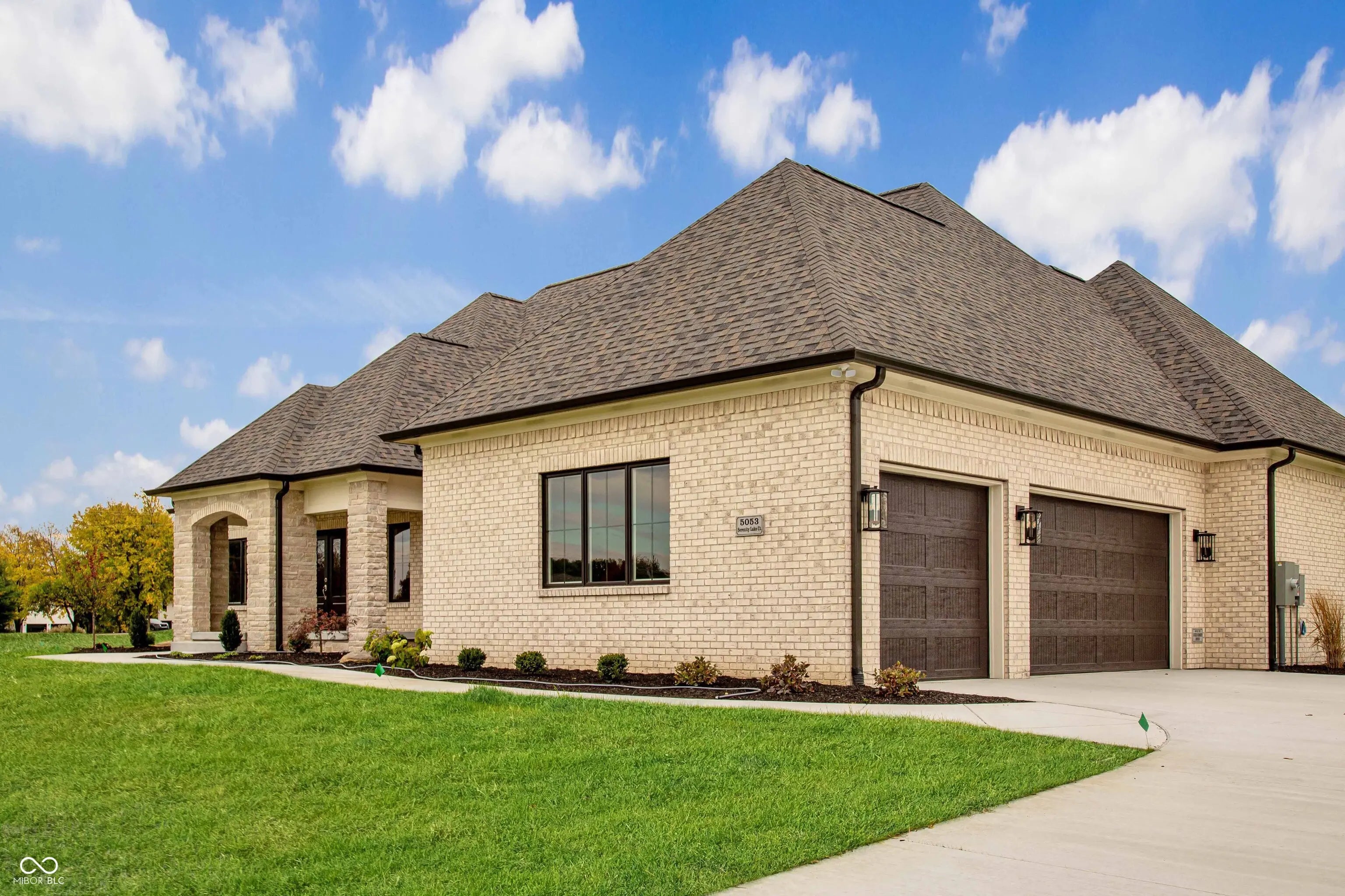 Photo of 5051 Nottinghill Court Greenwood, IN 46143