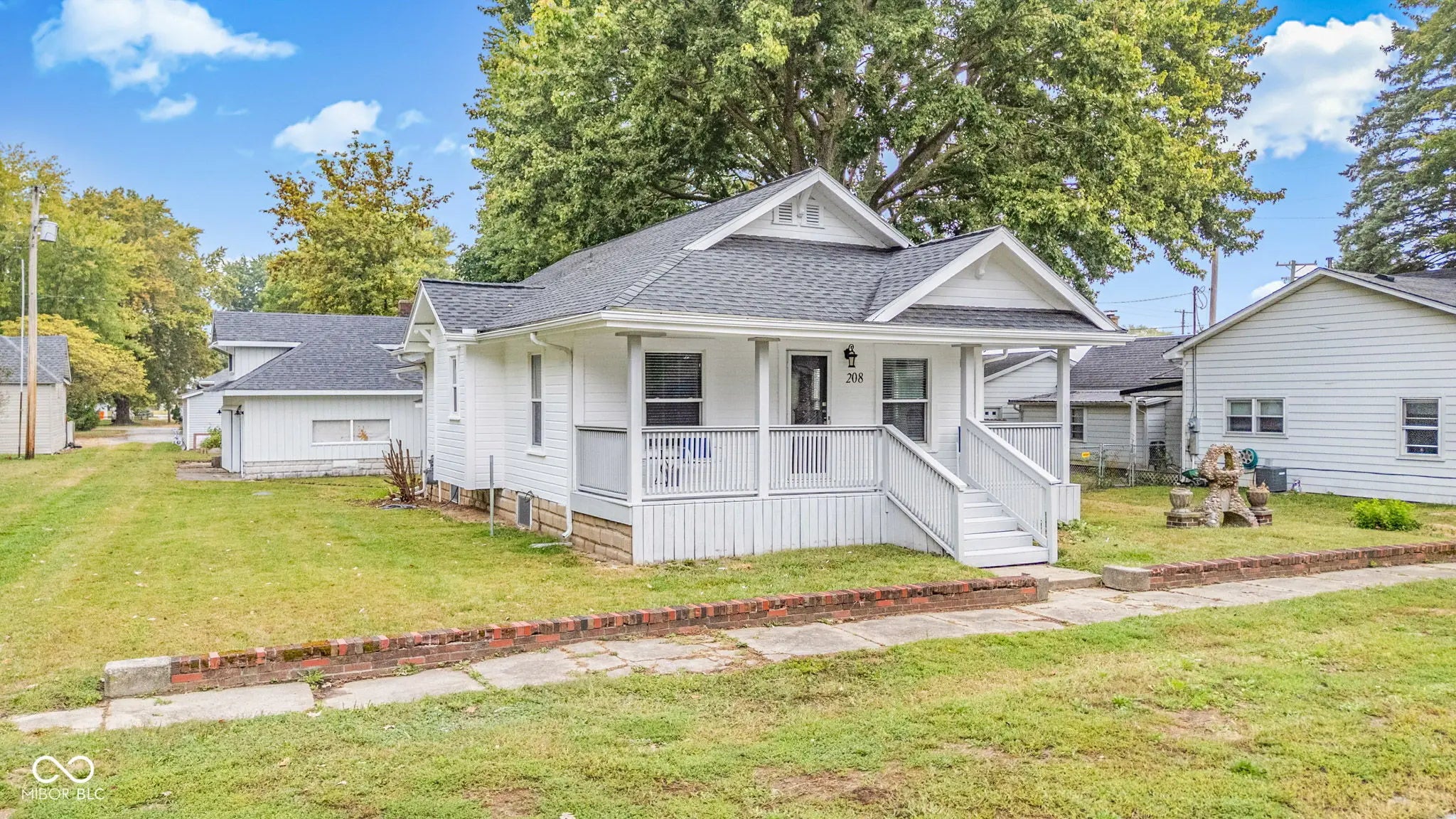 208 W Walnut Street, Sharpsville