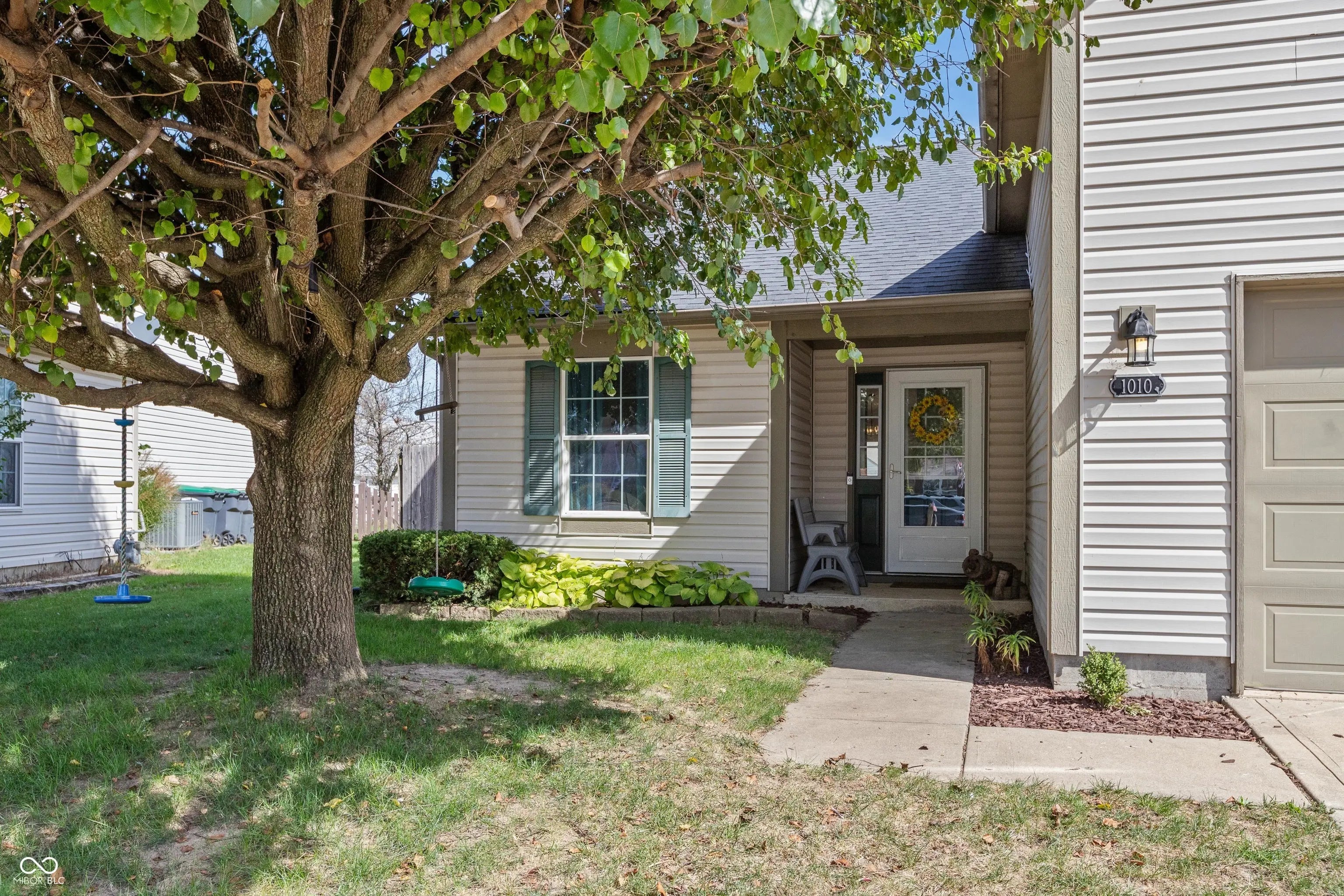 1010 Galliten Court, Greenwood