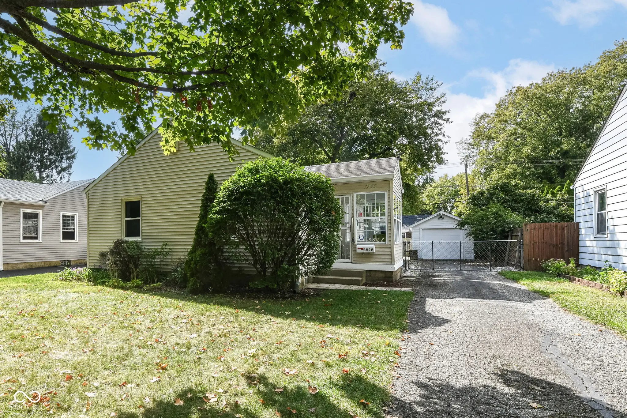 5828 Rosslyn Avenue, Indianapolis