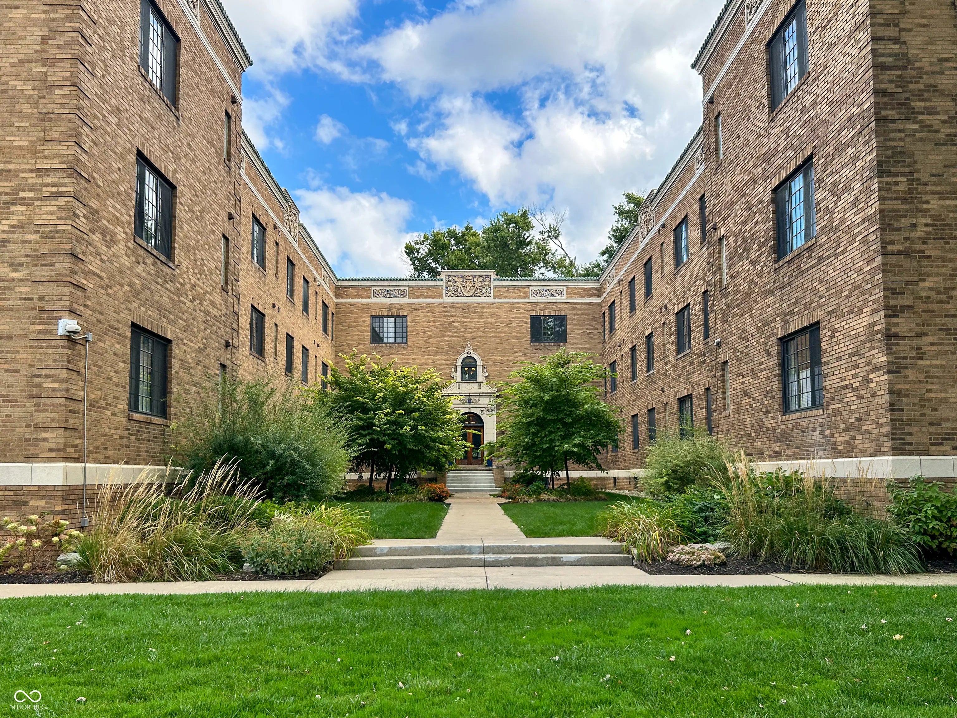 5347 N College Avenue 214, Indianapolis