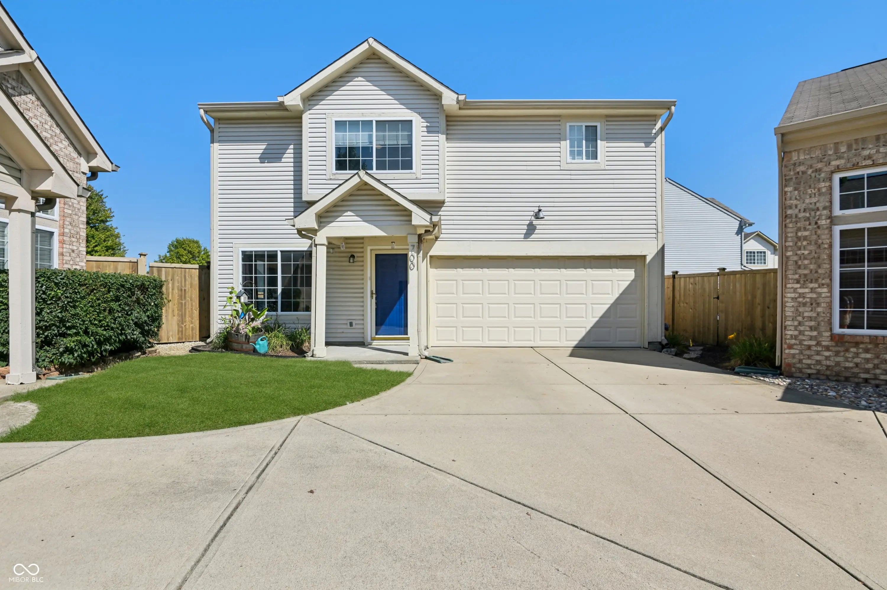 700 Mountain Pine Drive, Greenwood