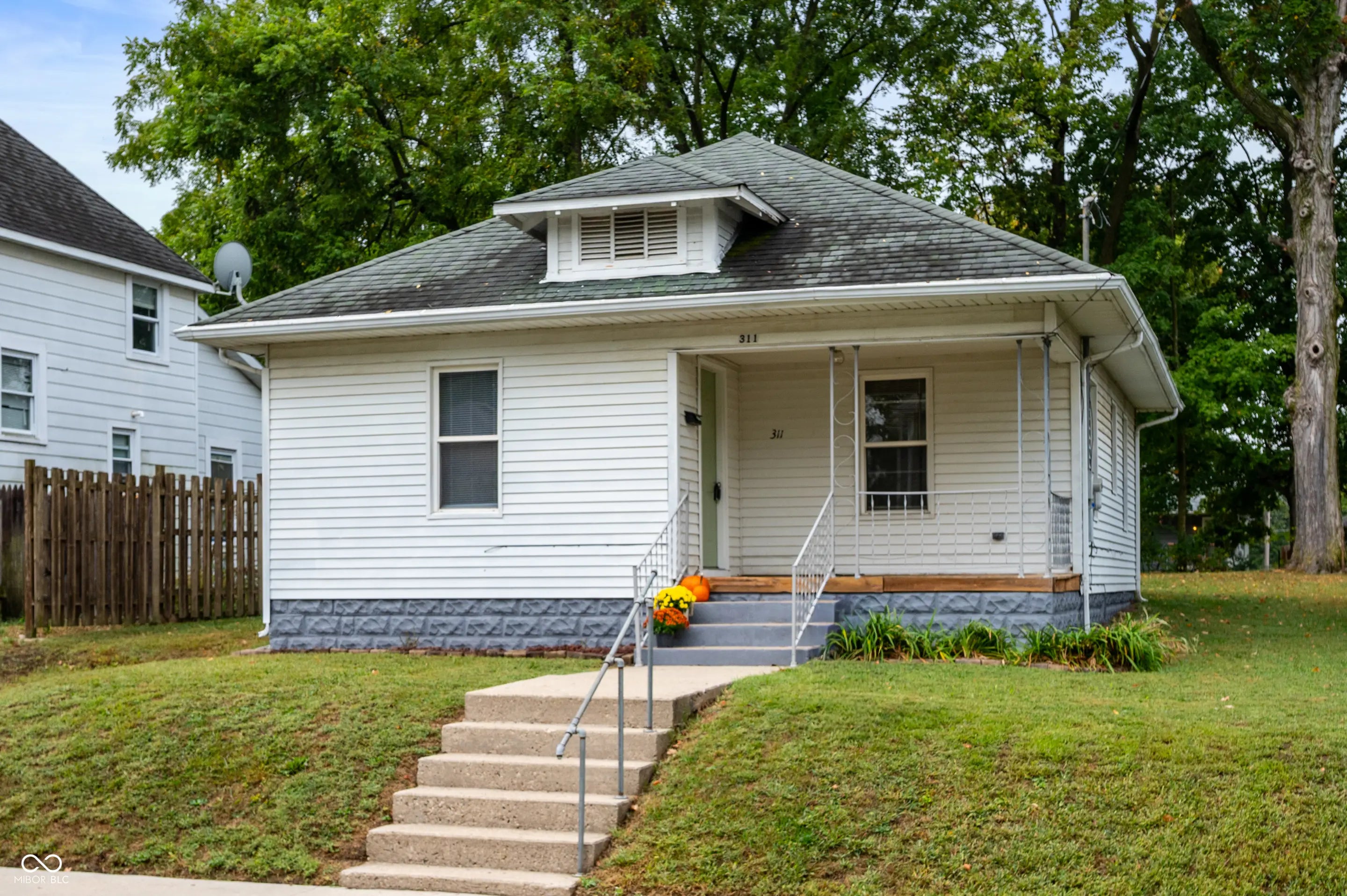 311 Park Avenue, New Castle