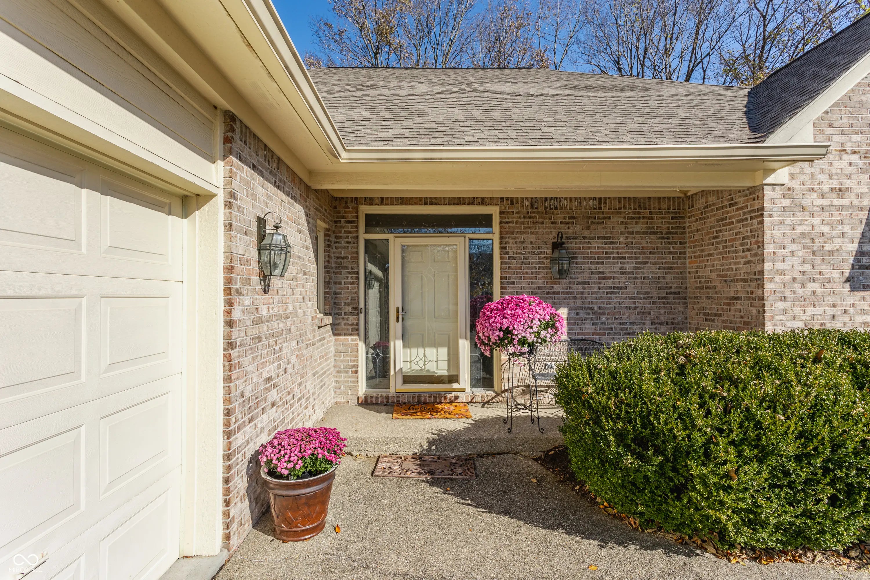 Photo of 8102 Woodcreek Drive Indianapolis, IN 46256