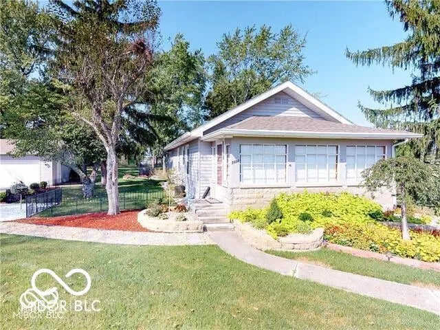 Photo of 7338 5 Points Road Indianapolis, IN 46259