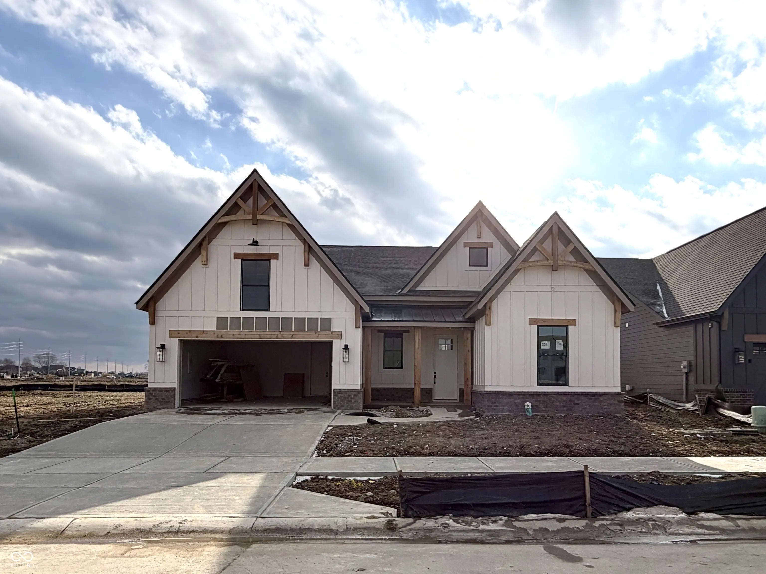 Photo of 1451 Crosstie Circle Westfield, IN 46074