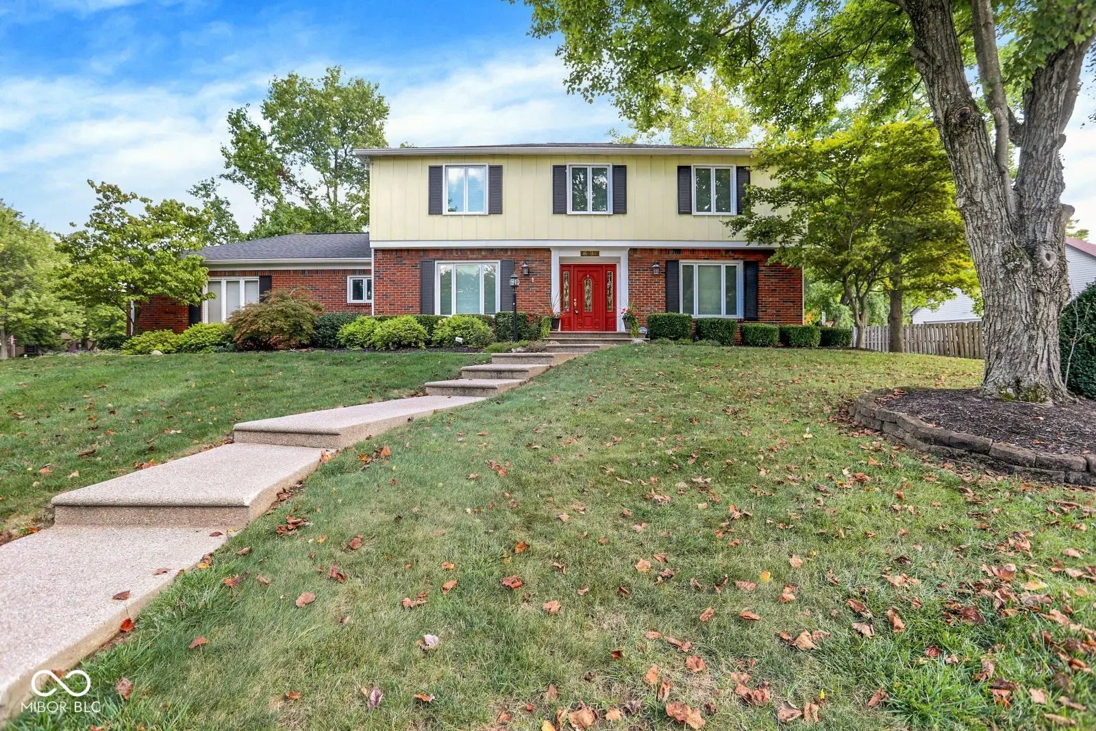 Photo of 6831 Kingswood Drive Indianapolis, IN 46256