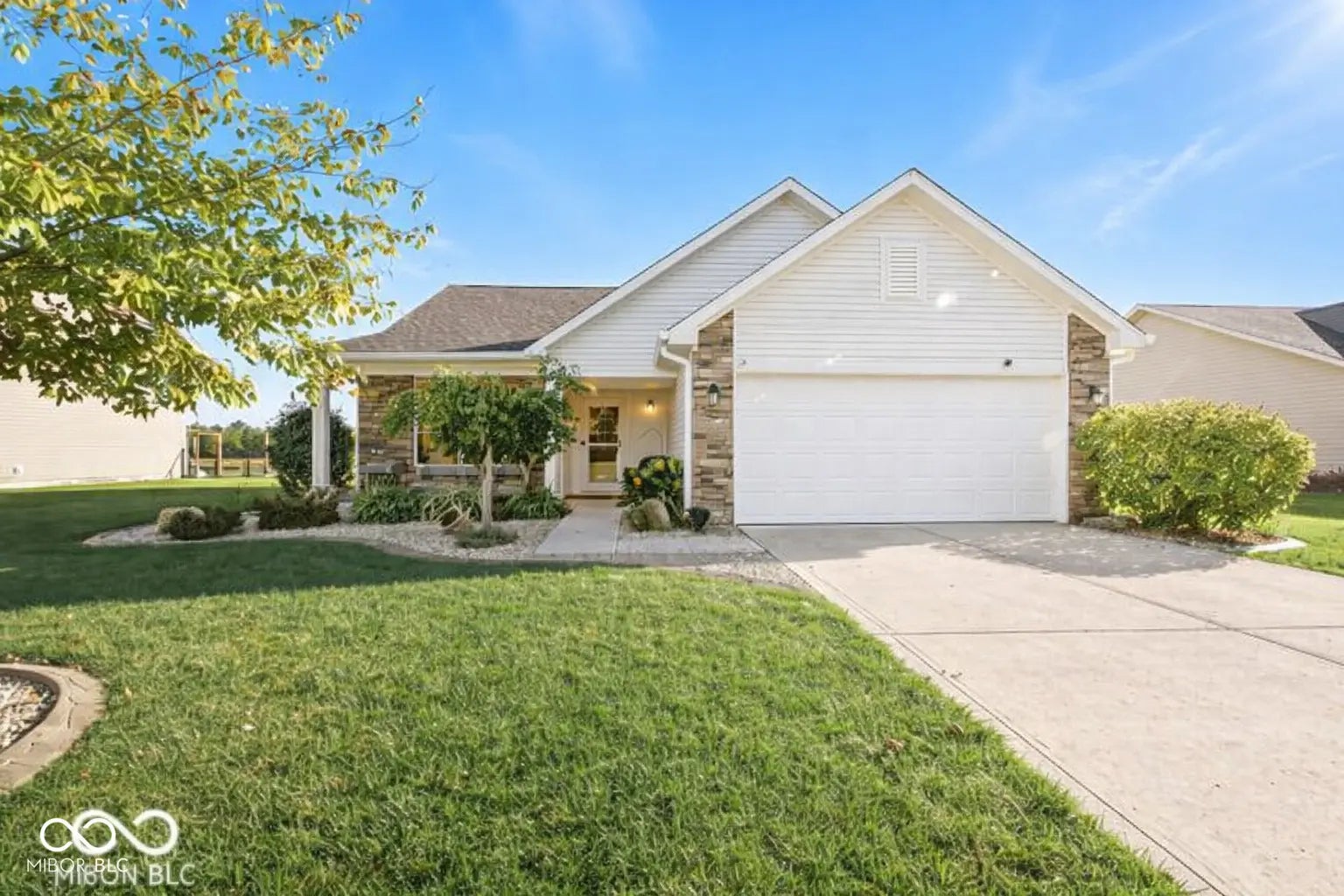 Photo of 4339 W Parkway Court New Palestine, IN 46163