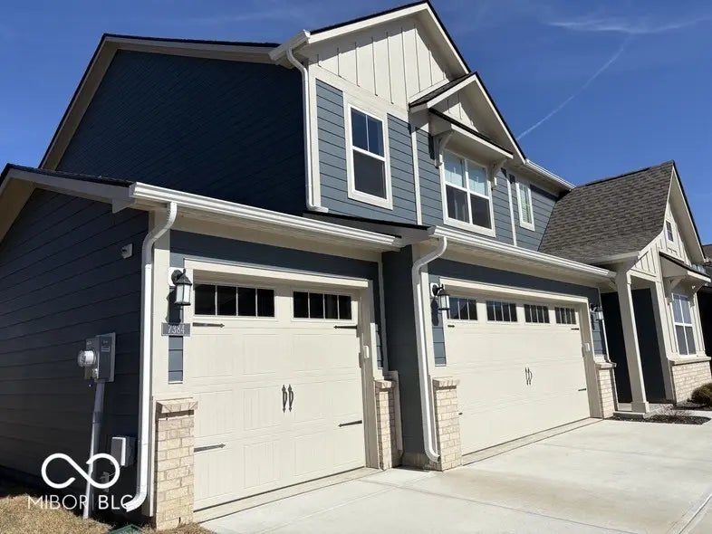 7384 Cambridge Place, Avon