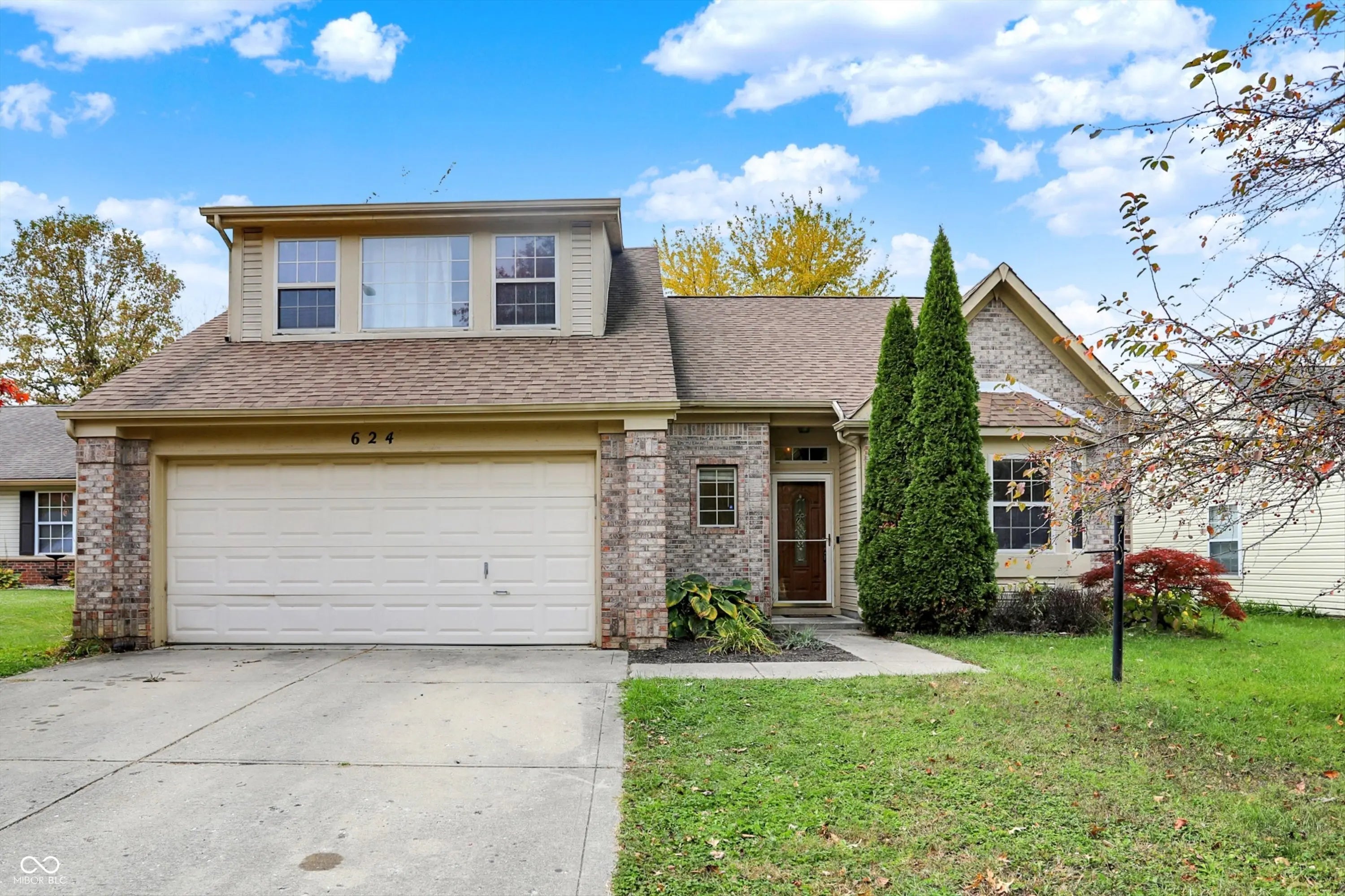 624 Washington Cove Way, Indianapolis