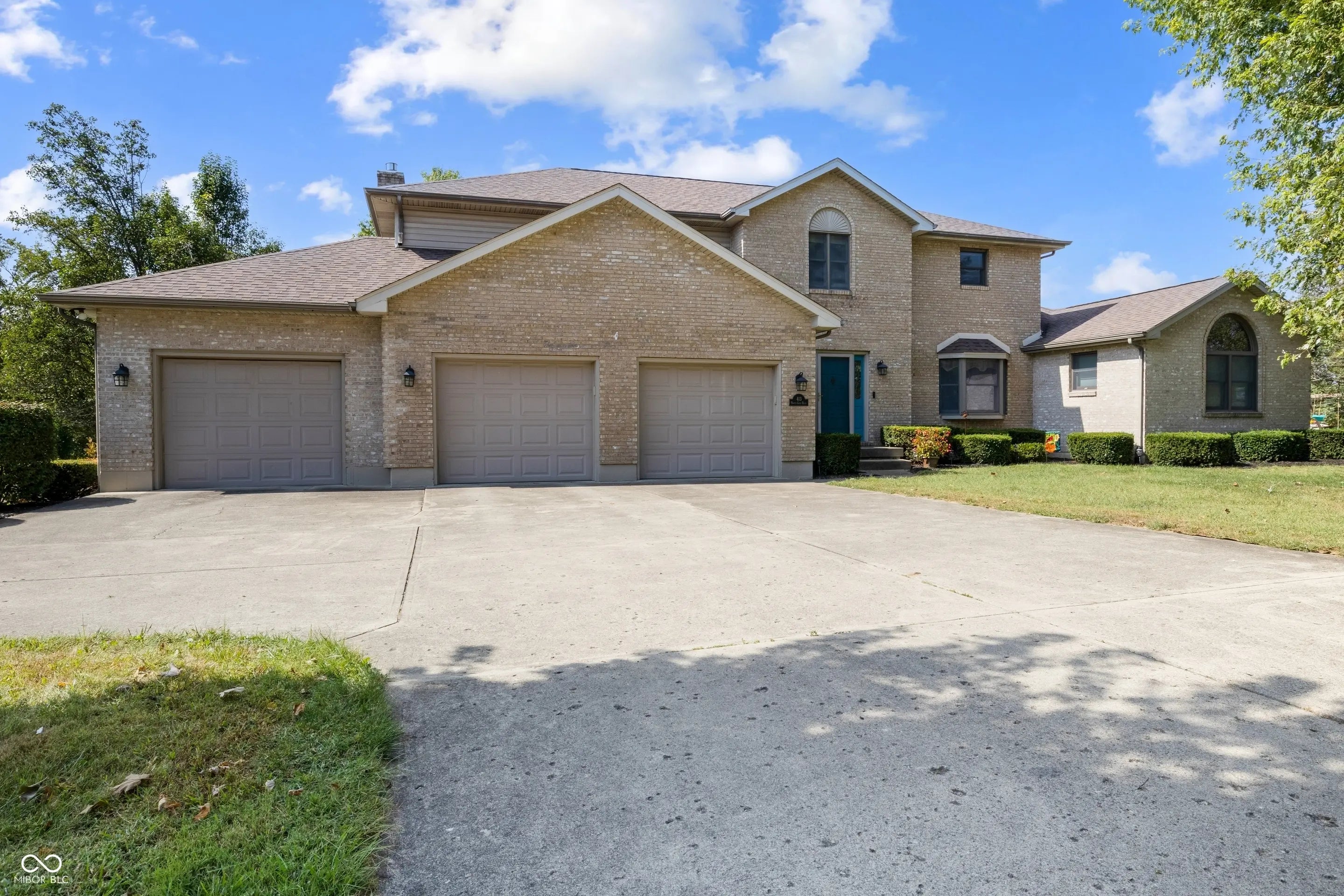 413 N Gray Road, Connersville