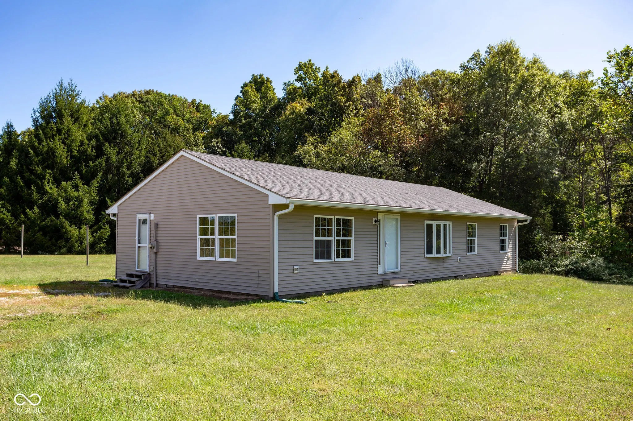 Photo of 2410 S State Highway 7 North Vernon, IN 47265