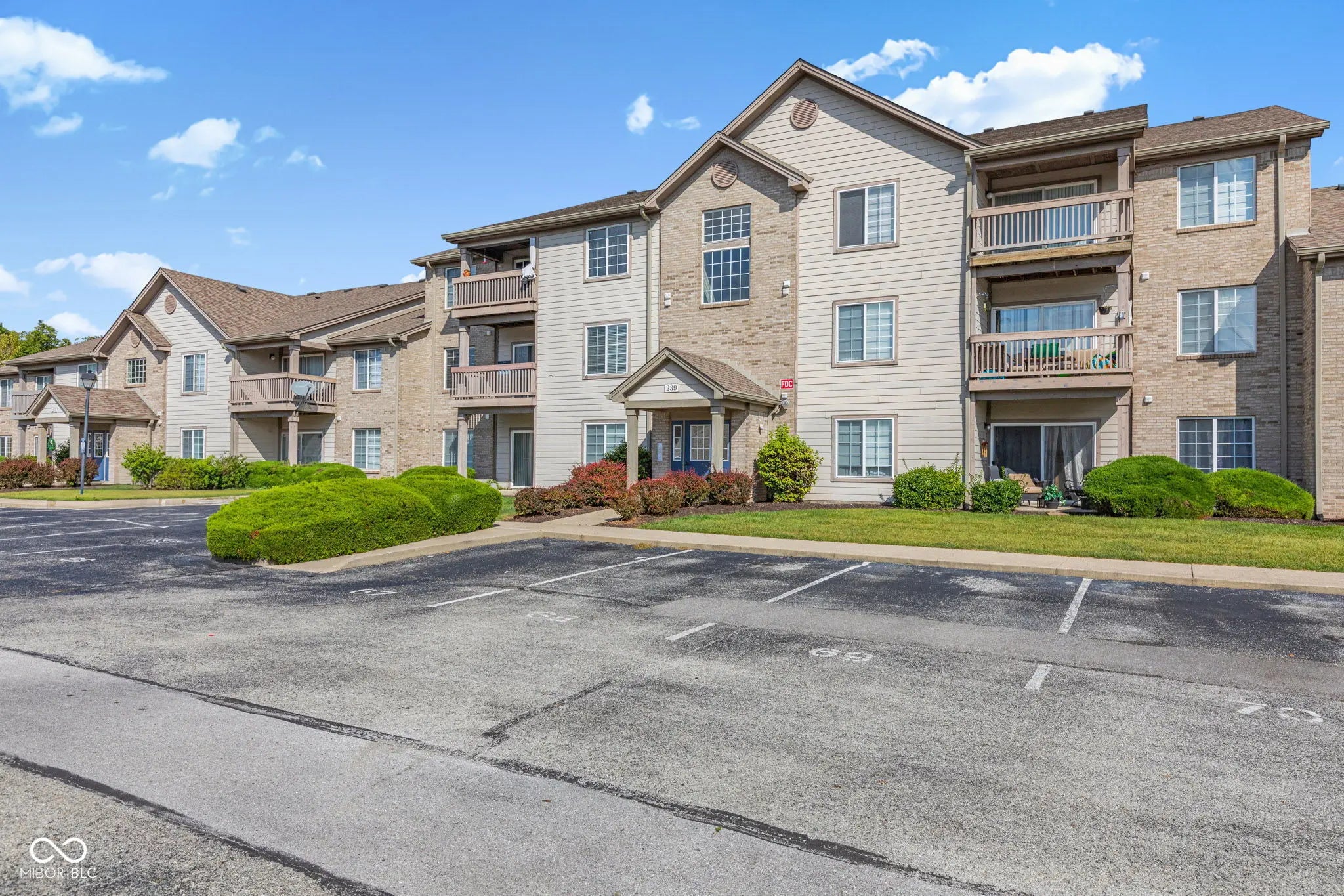Photo of 239 Legends Creek Way 205 Indianapolis, IN 46229