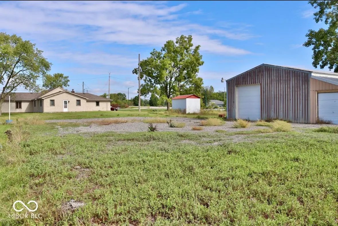 10151 Old National Road, Indianapolis