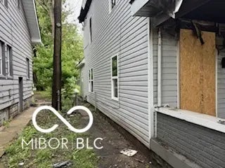 4122 E Washington Street, Indianapolis