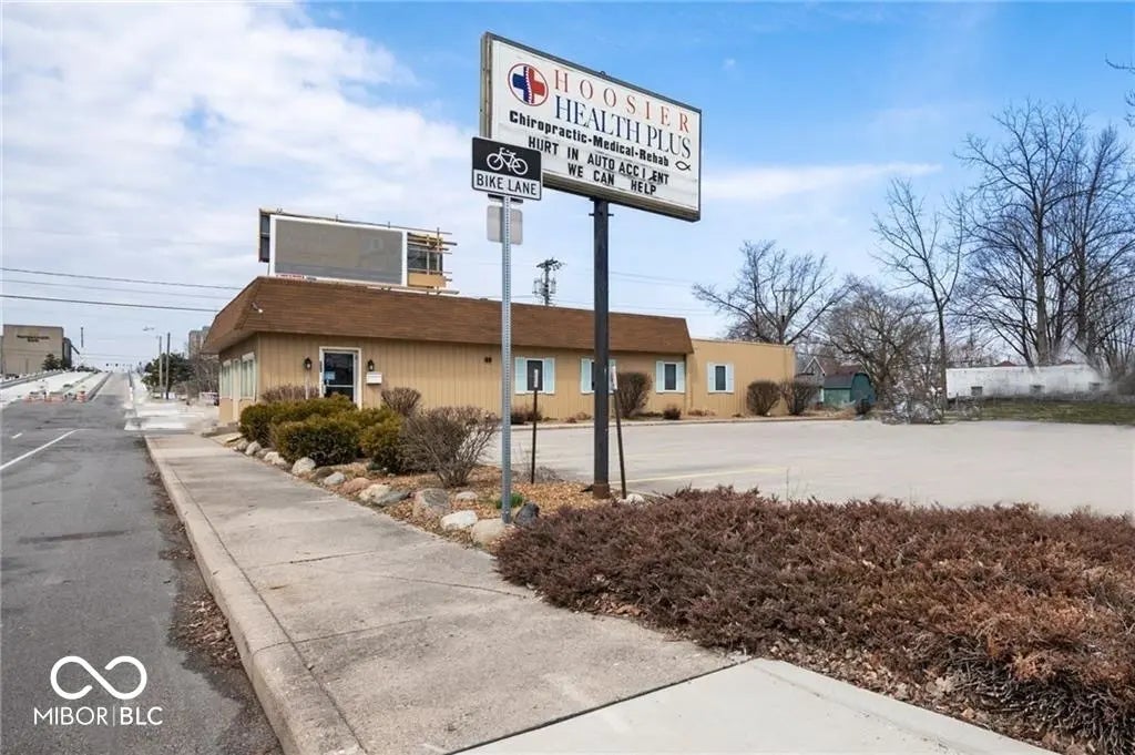 520 E 8th Street, Anderson